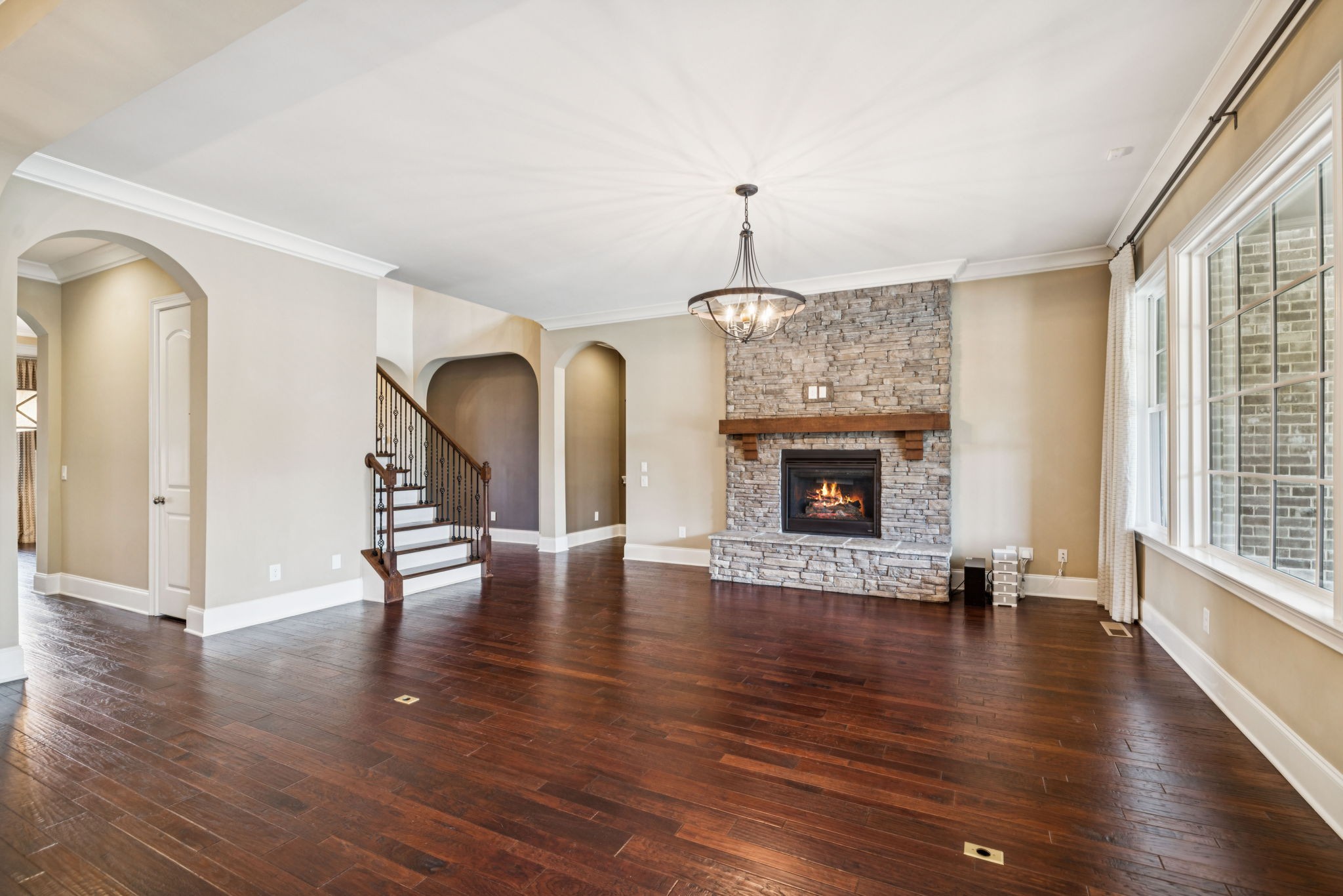 1841 Tiverton Pl