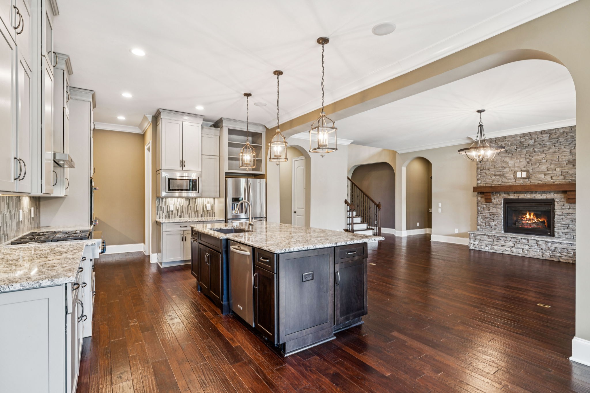 1841 Tiverton Pl