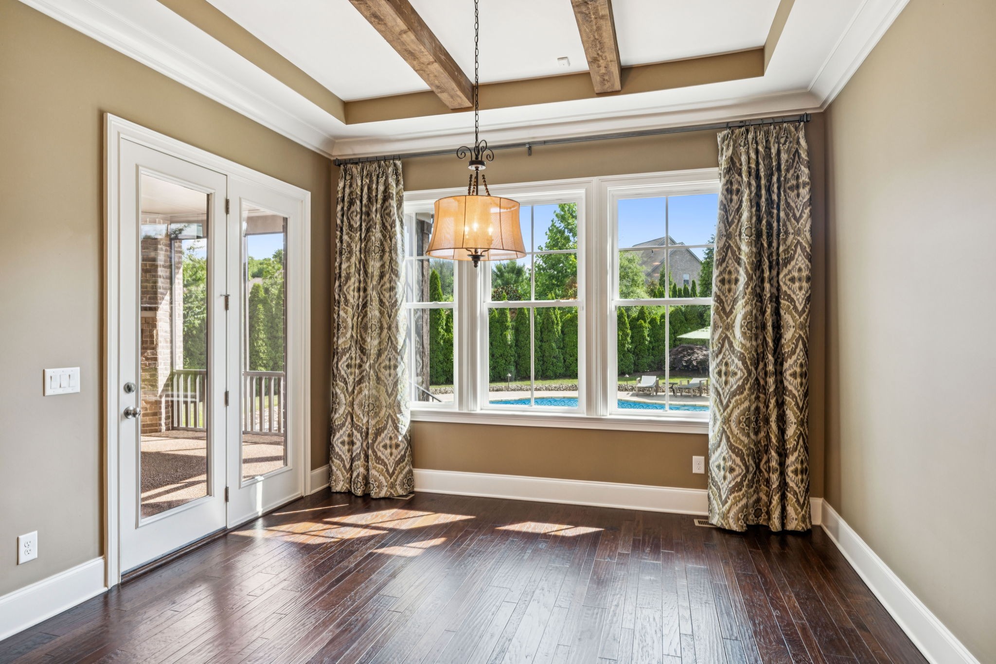 1841 Tiverton Pl