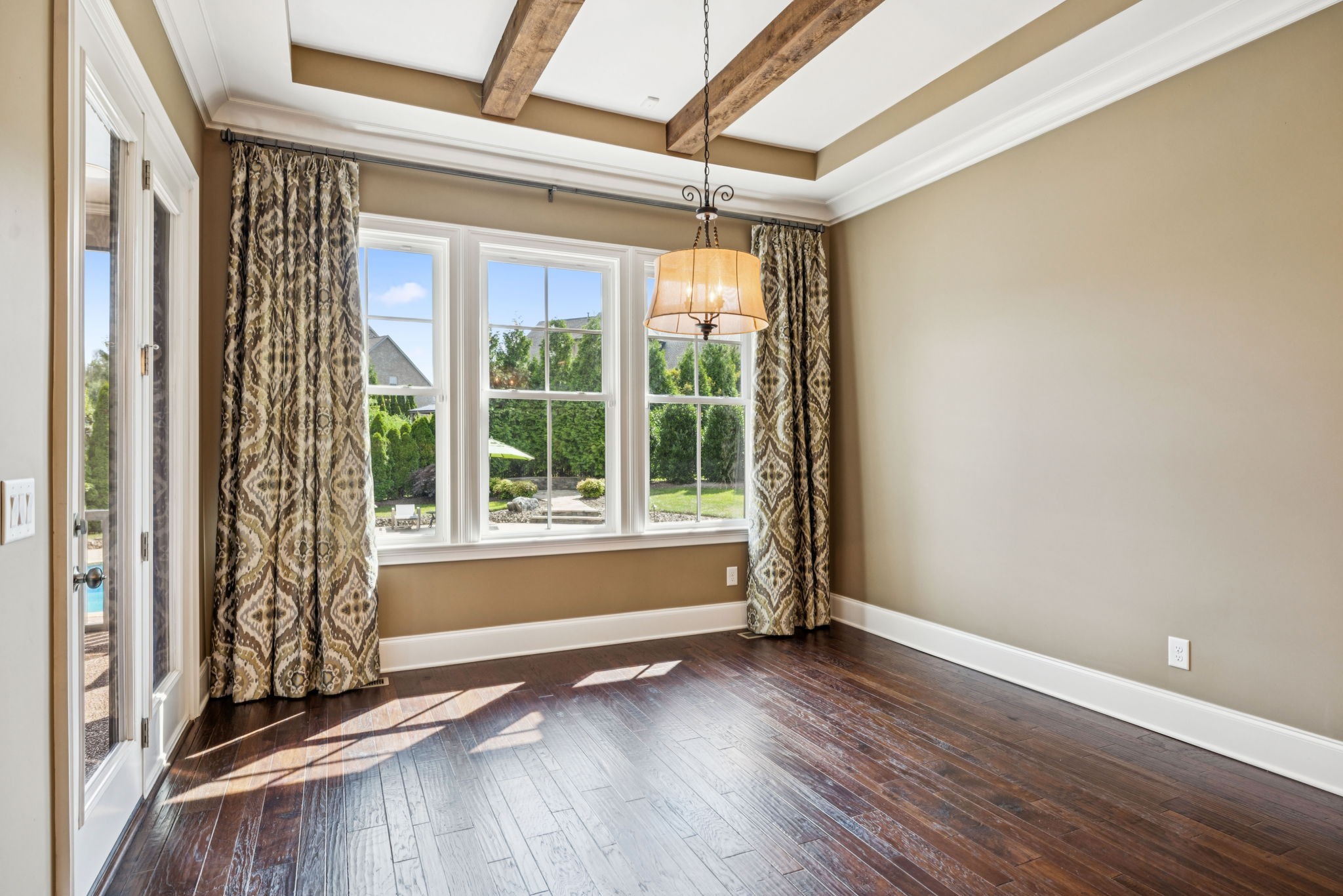 1841 Tiverton Pl