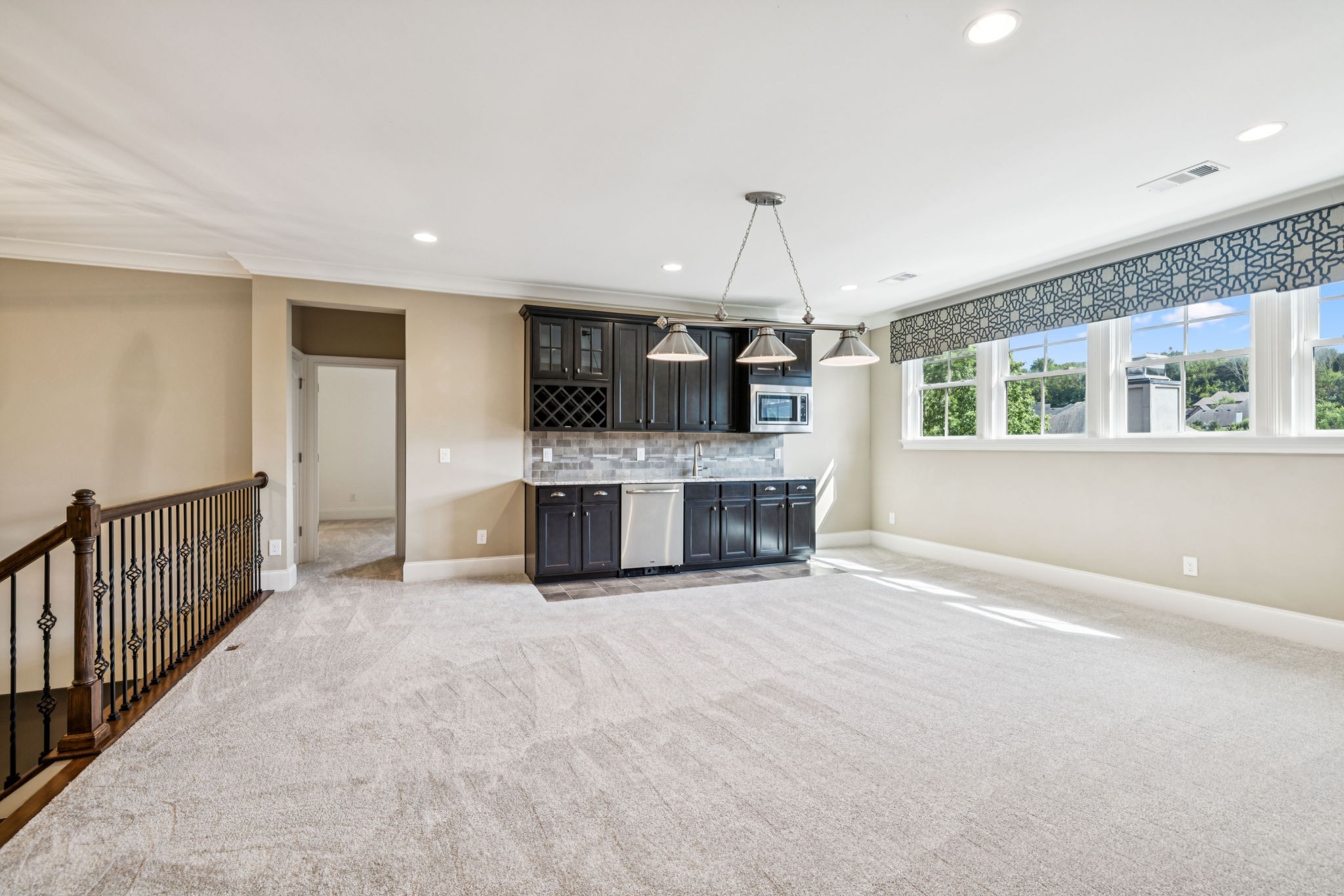 1841 Tiverton Pl