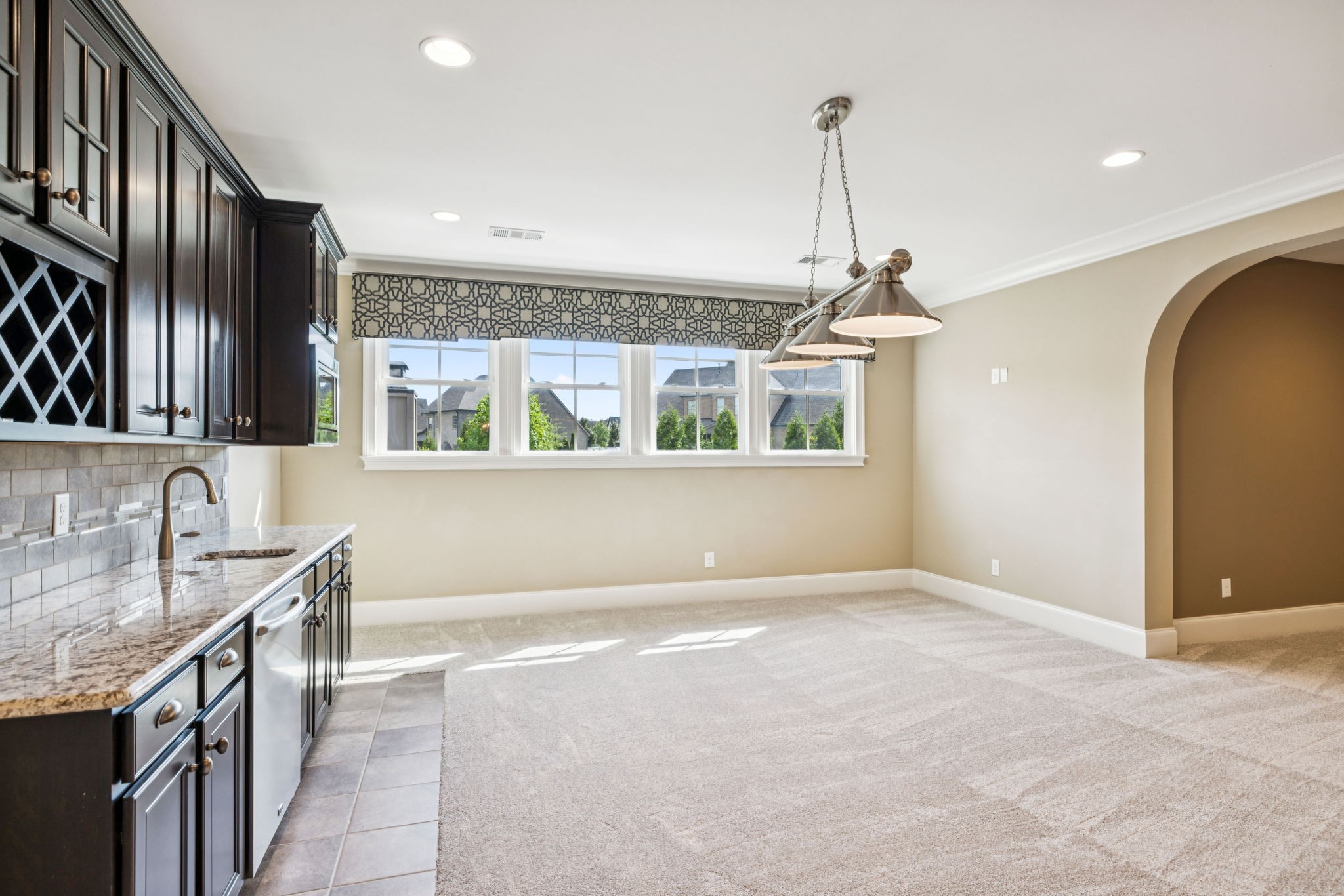 1841 Tiverton Pl