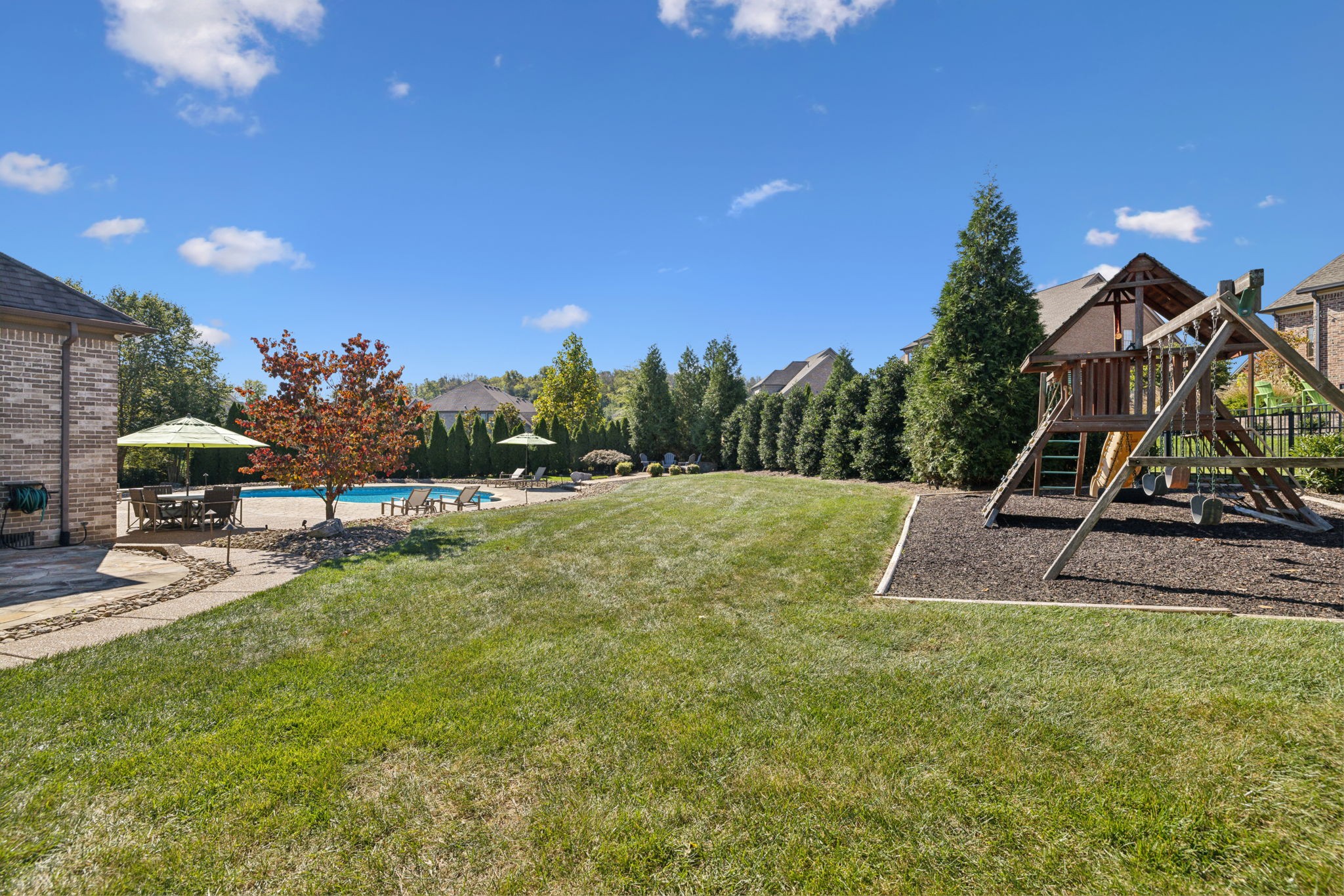 1841 Tiverton Pl