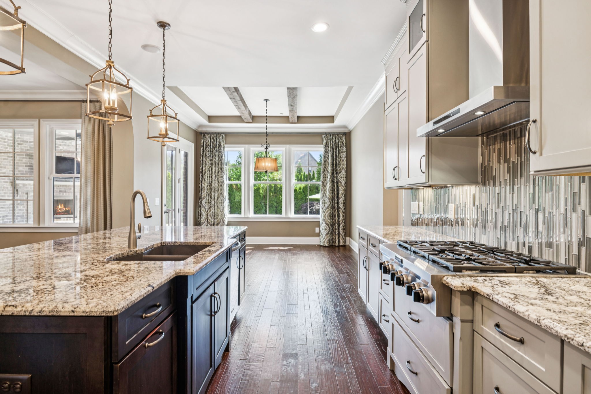 1841 Tiverton Pl