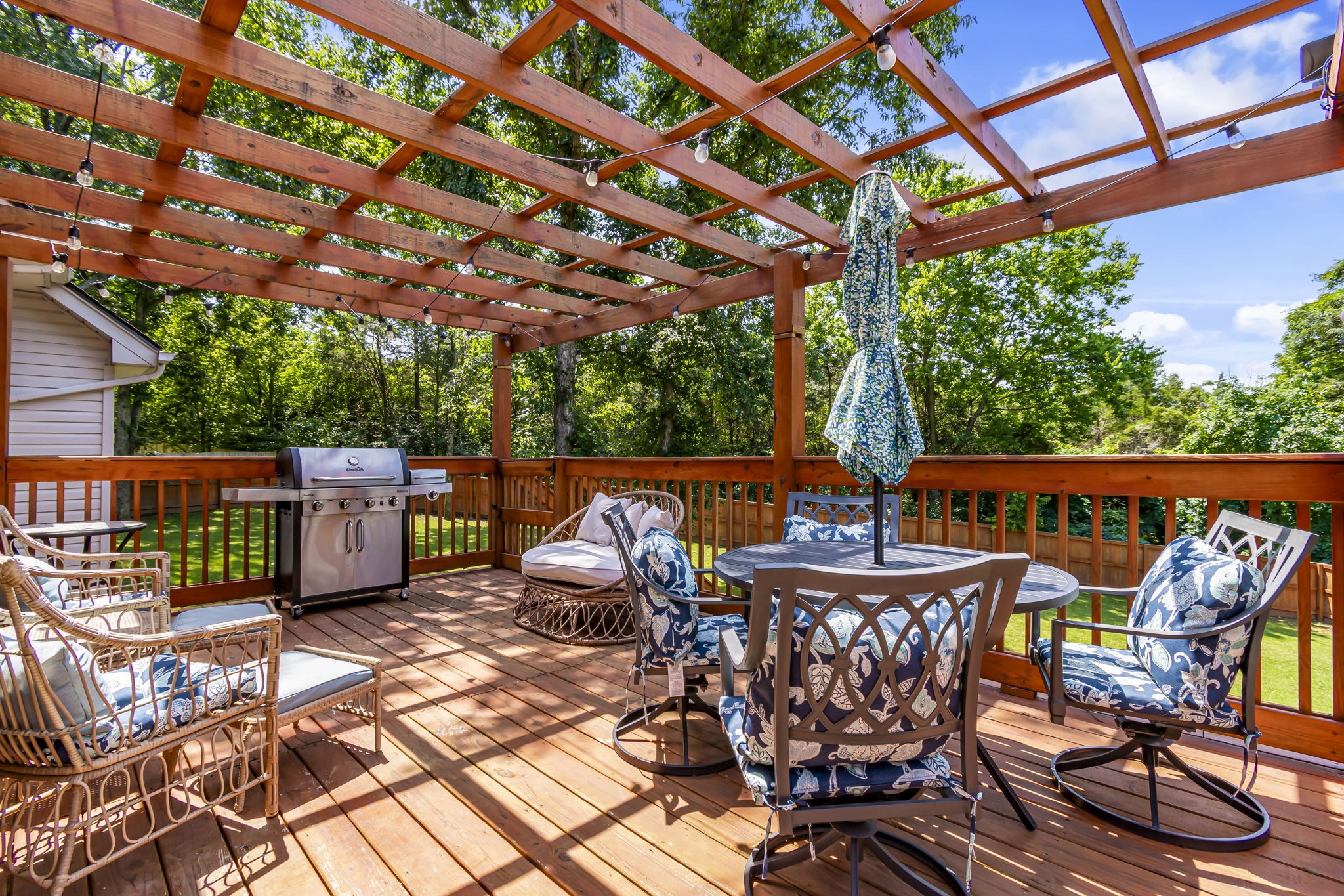5604 Cedar Rock Dr