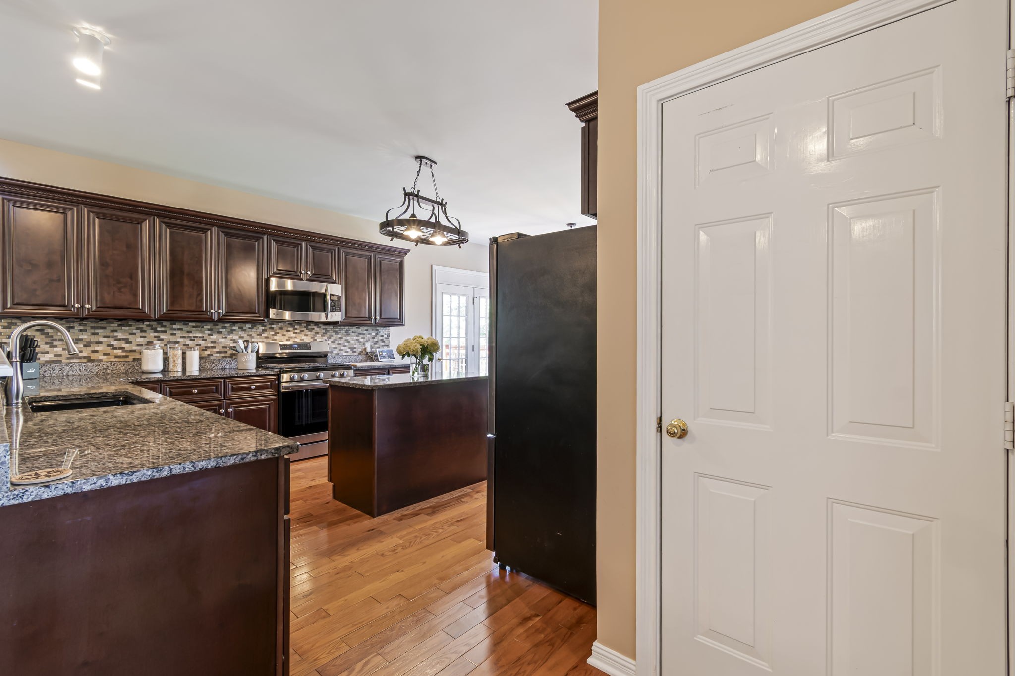 5604 Cedar Rock Dr