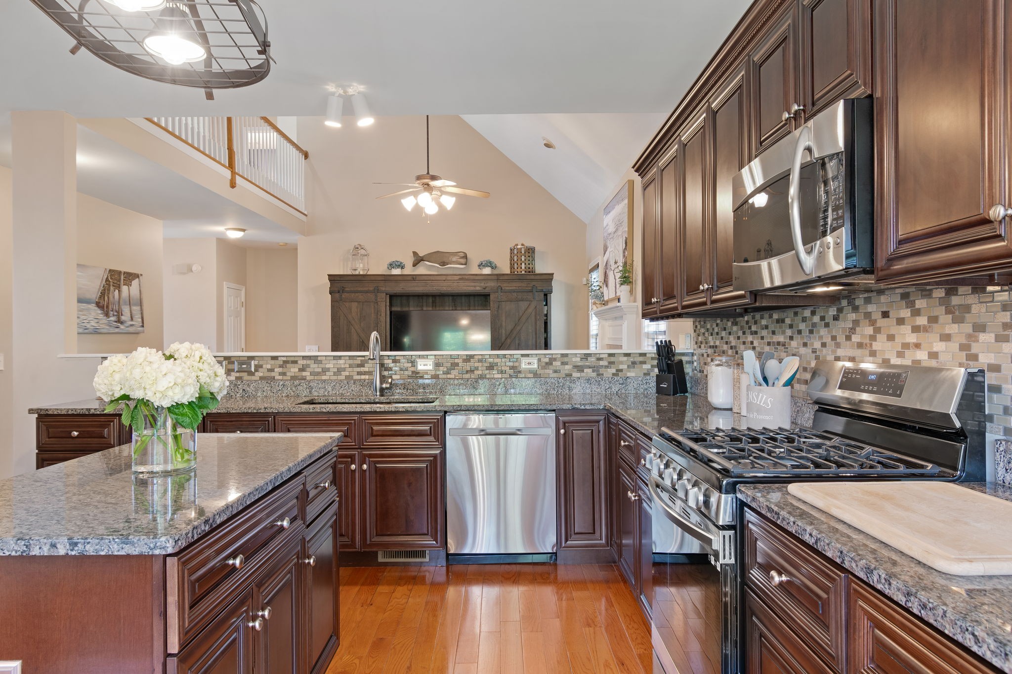 5604 Cedar Rock Dr