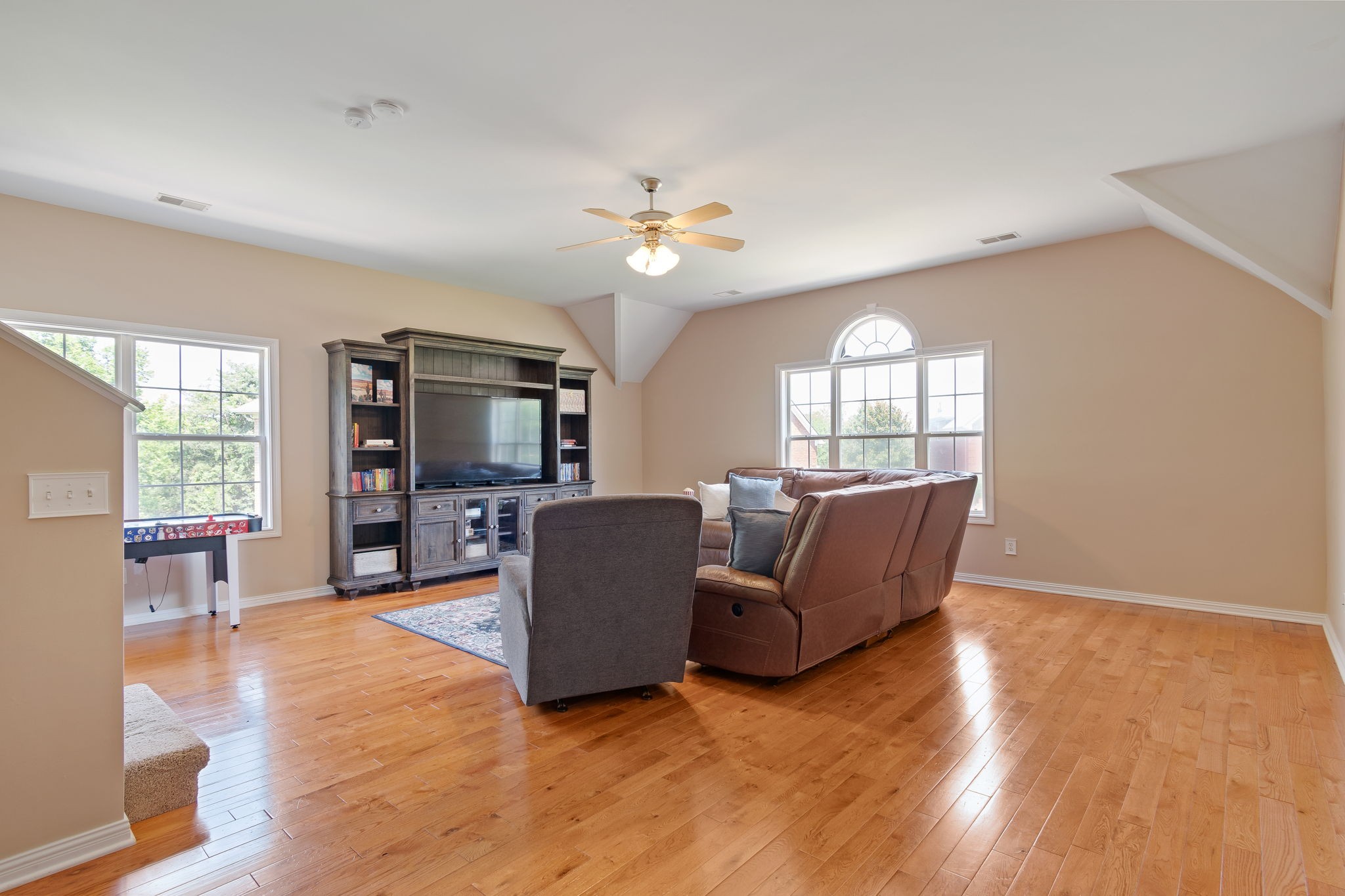 5604 Cedar Rock Dr