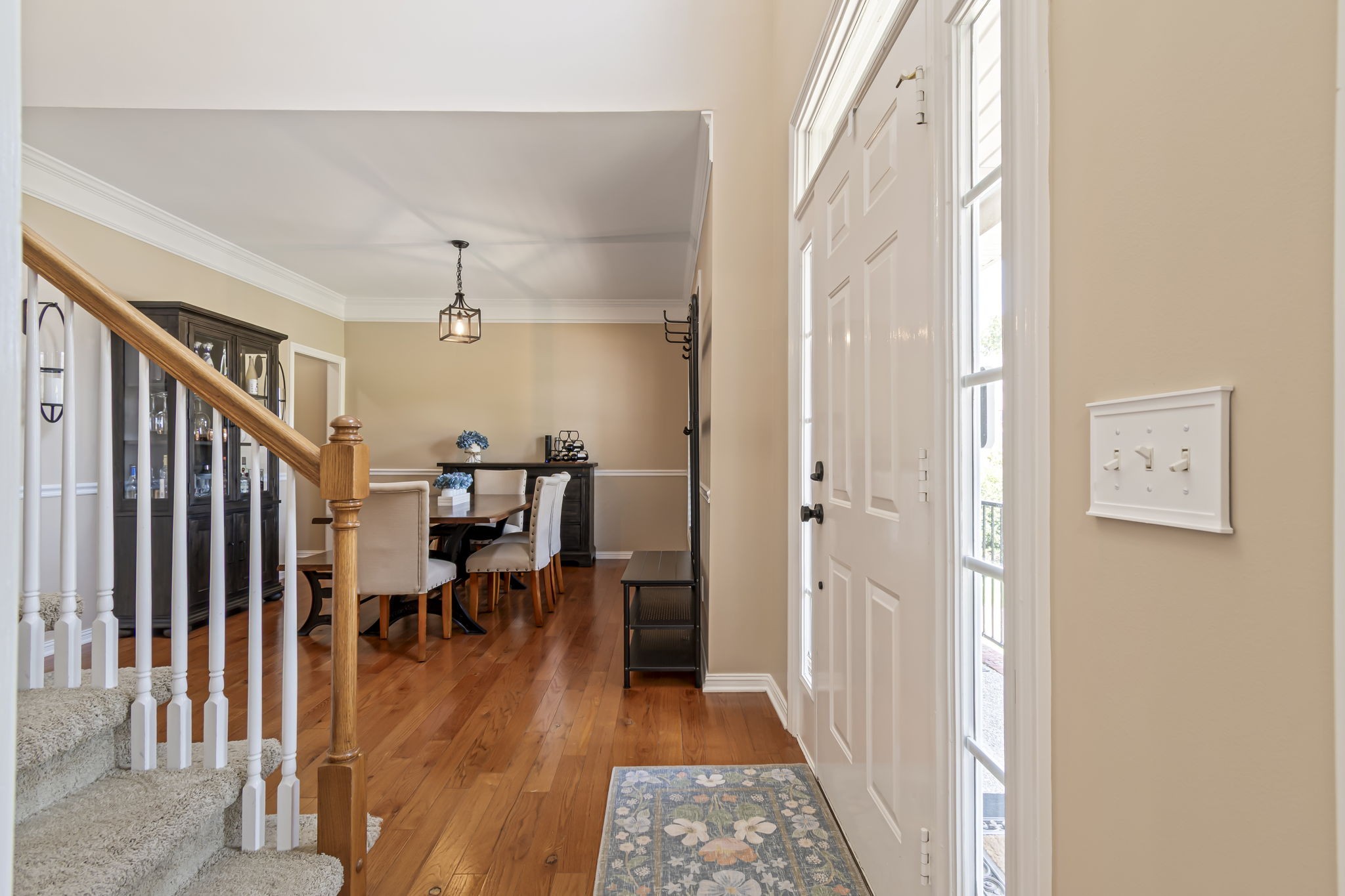 5604 Cedar Rock Dr