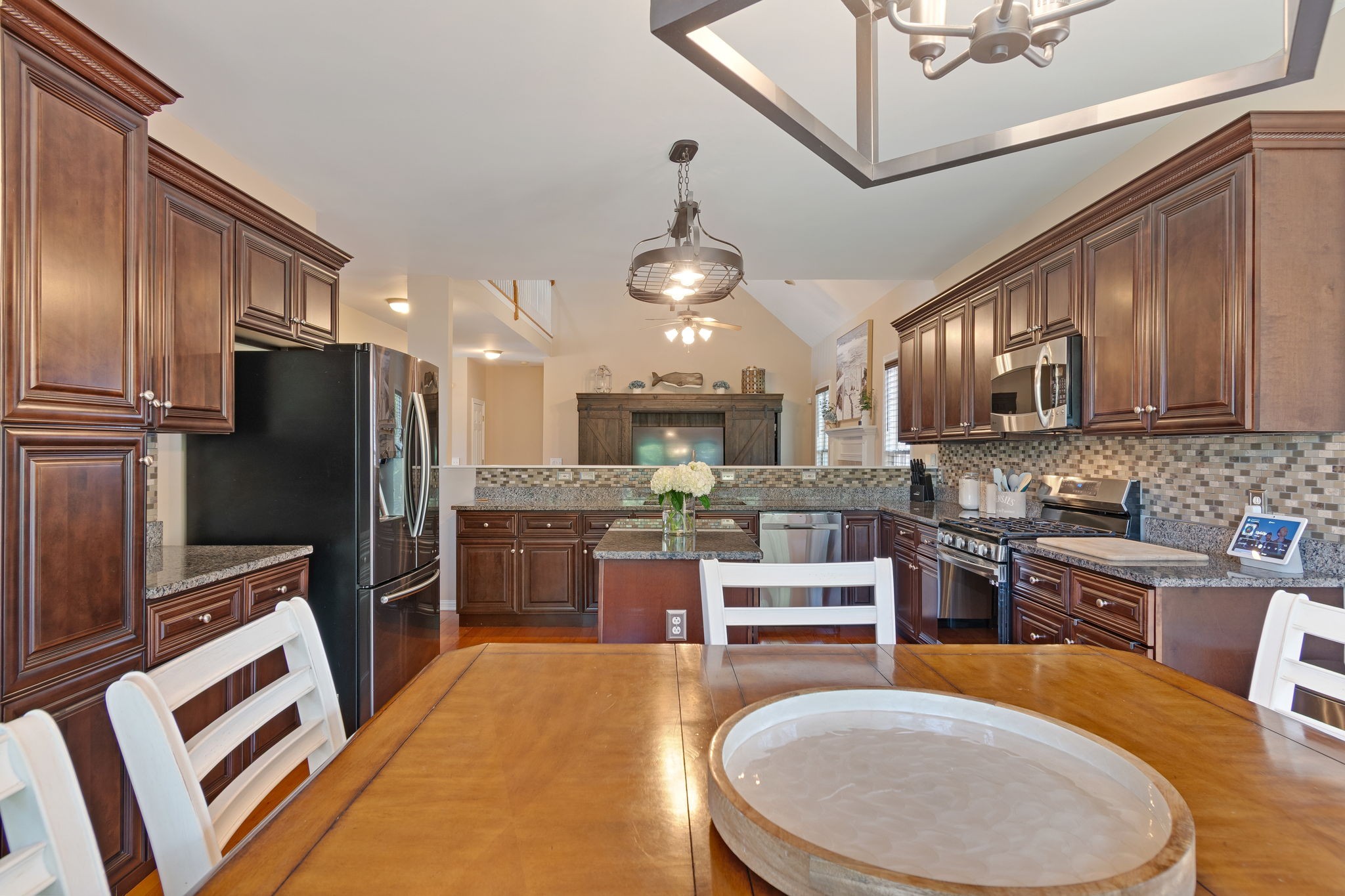 5604 Cedar Rock Dr