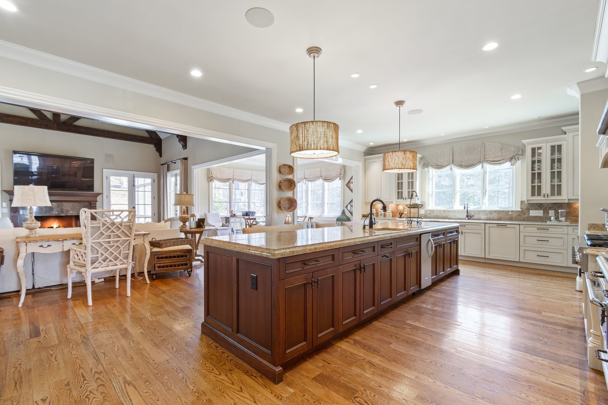 340 White Swans Crossing