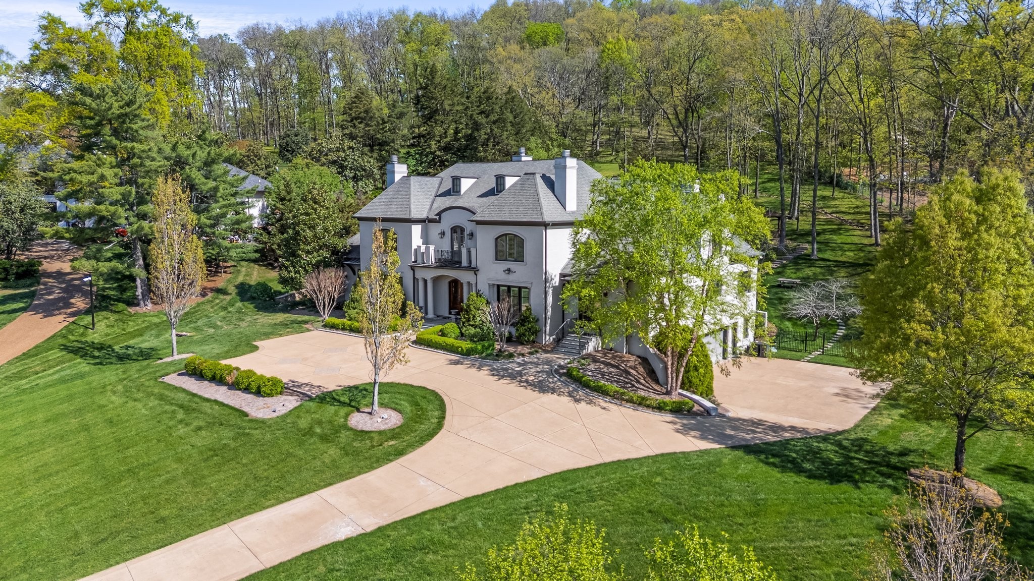 340 White Swans Crossing