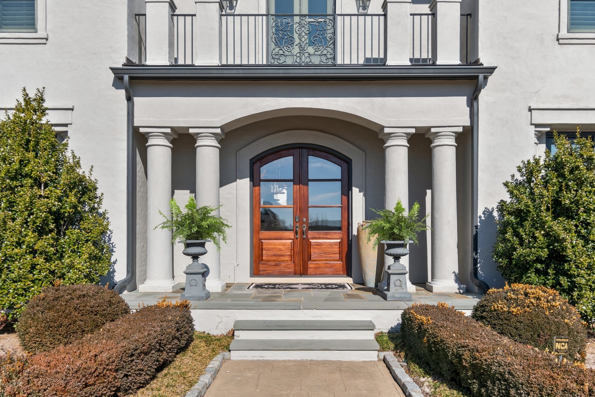 340 White Swans Crossing