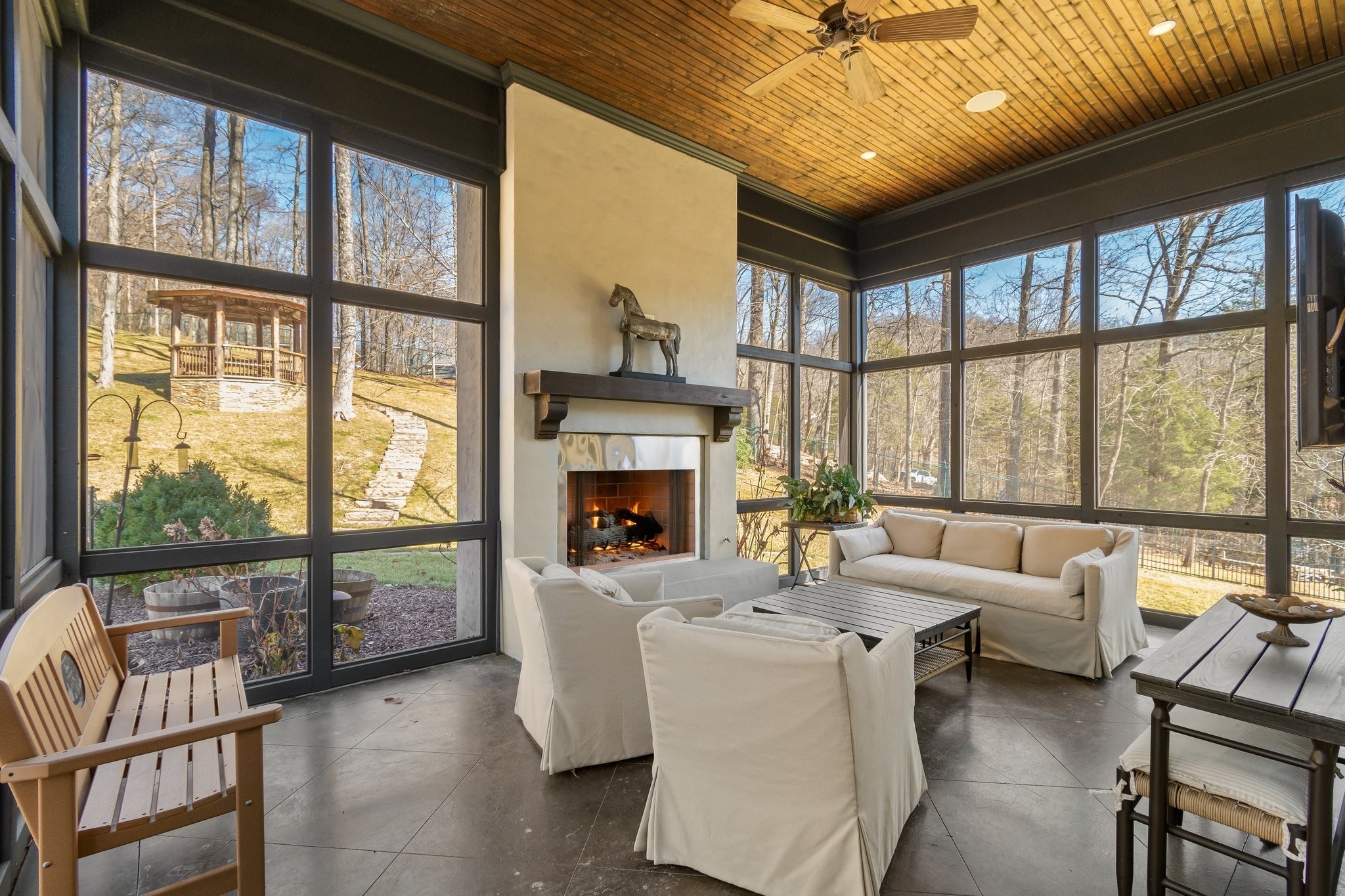 340 White Swans Crossing