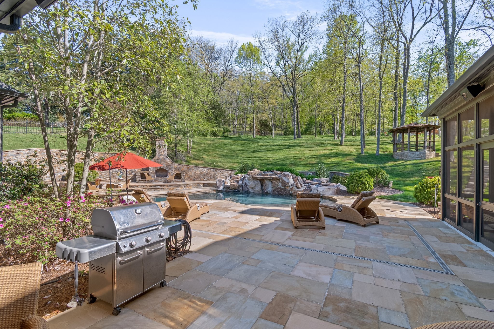 340 White Swans Crossing