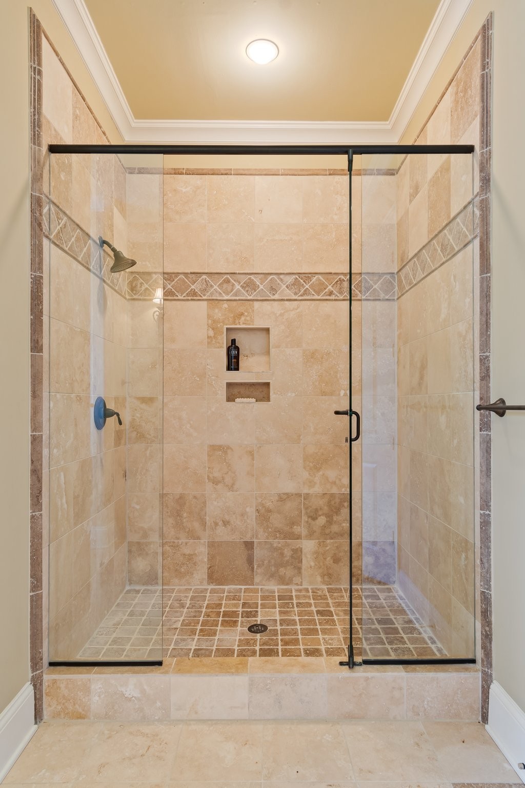 340 White Swans Crossing