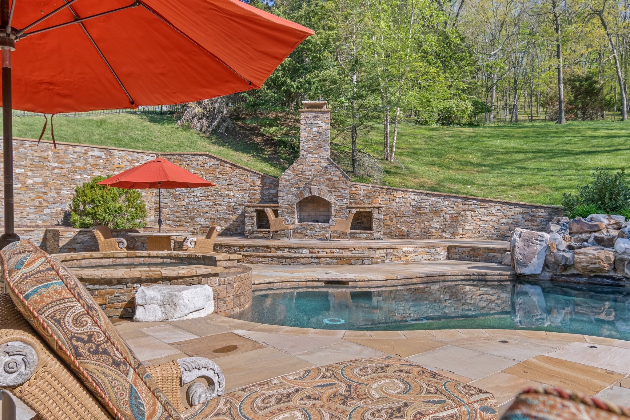 340 White Swans Crossing