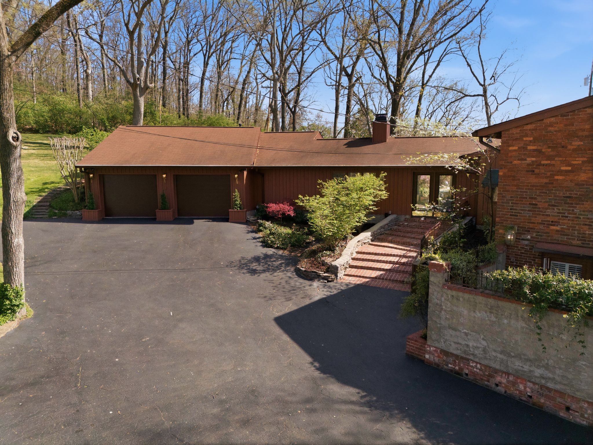 6002 Hickory Valley Rd