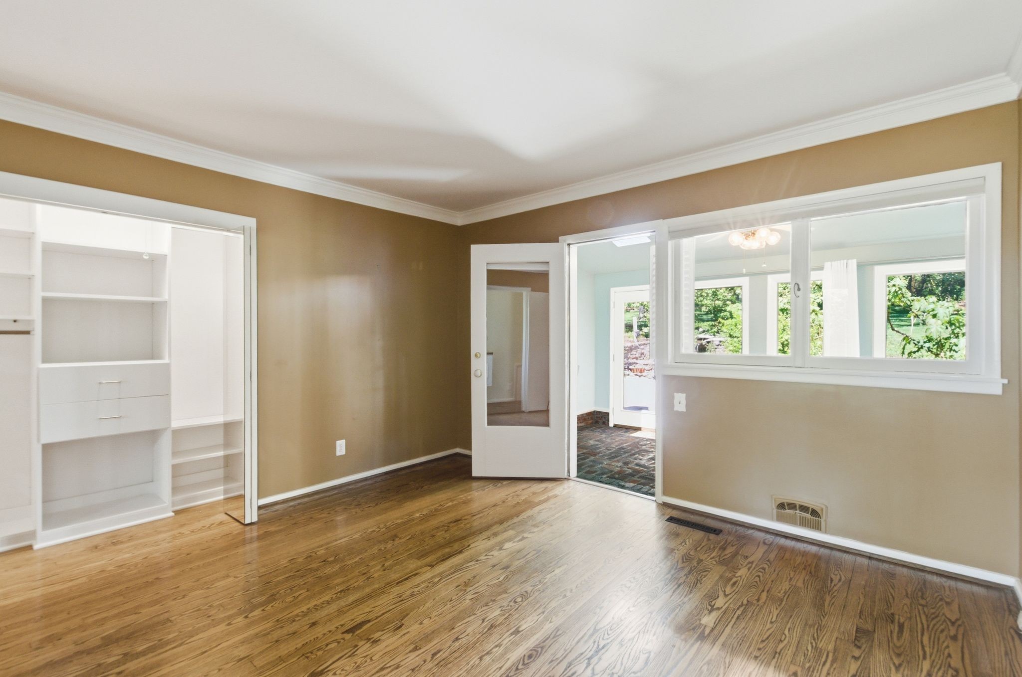 6002 Hickory Valley Rd