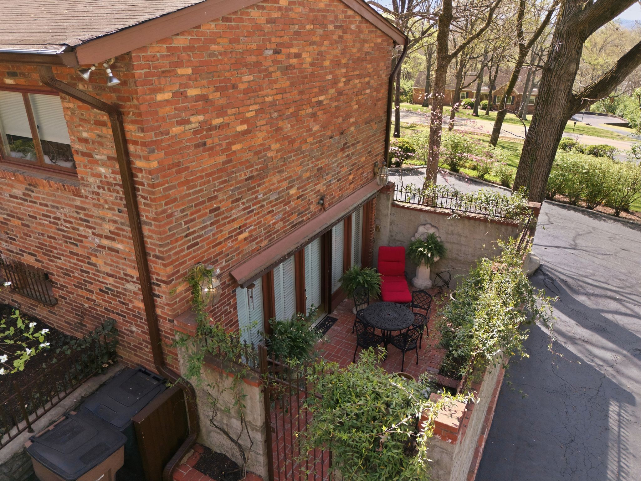 6002 Hickory Valley Rd