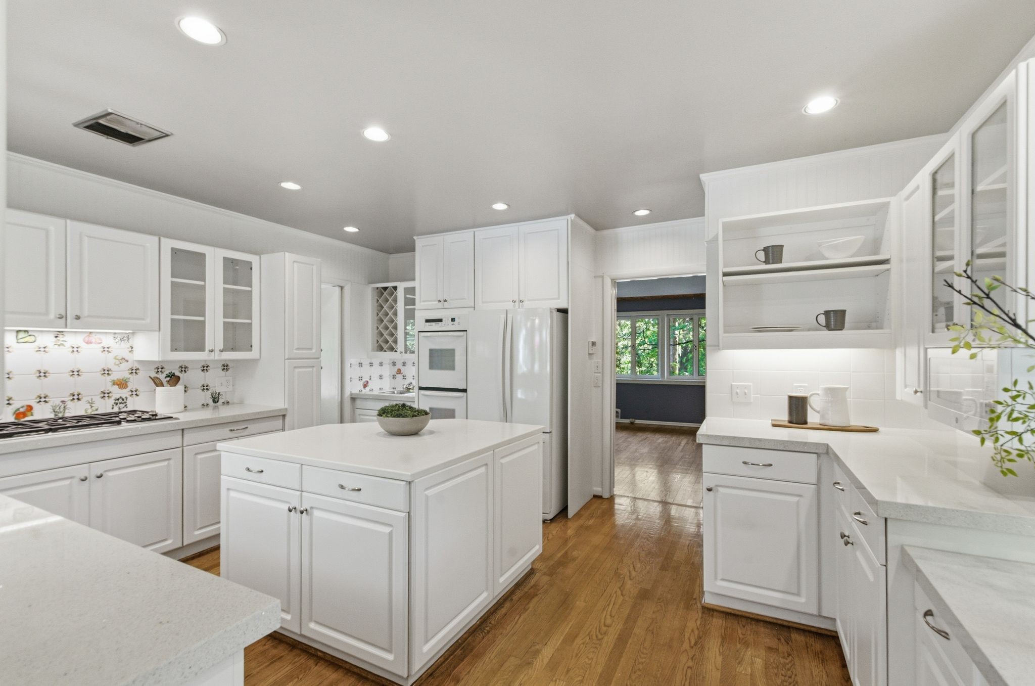 6002 Hickory Valley Rd