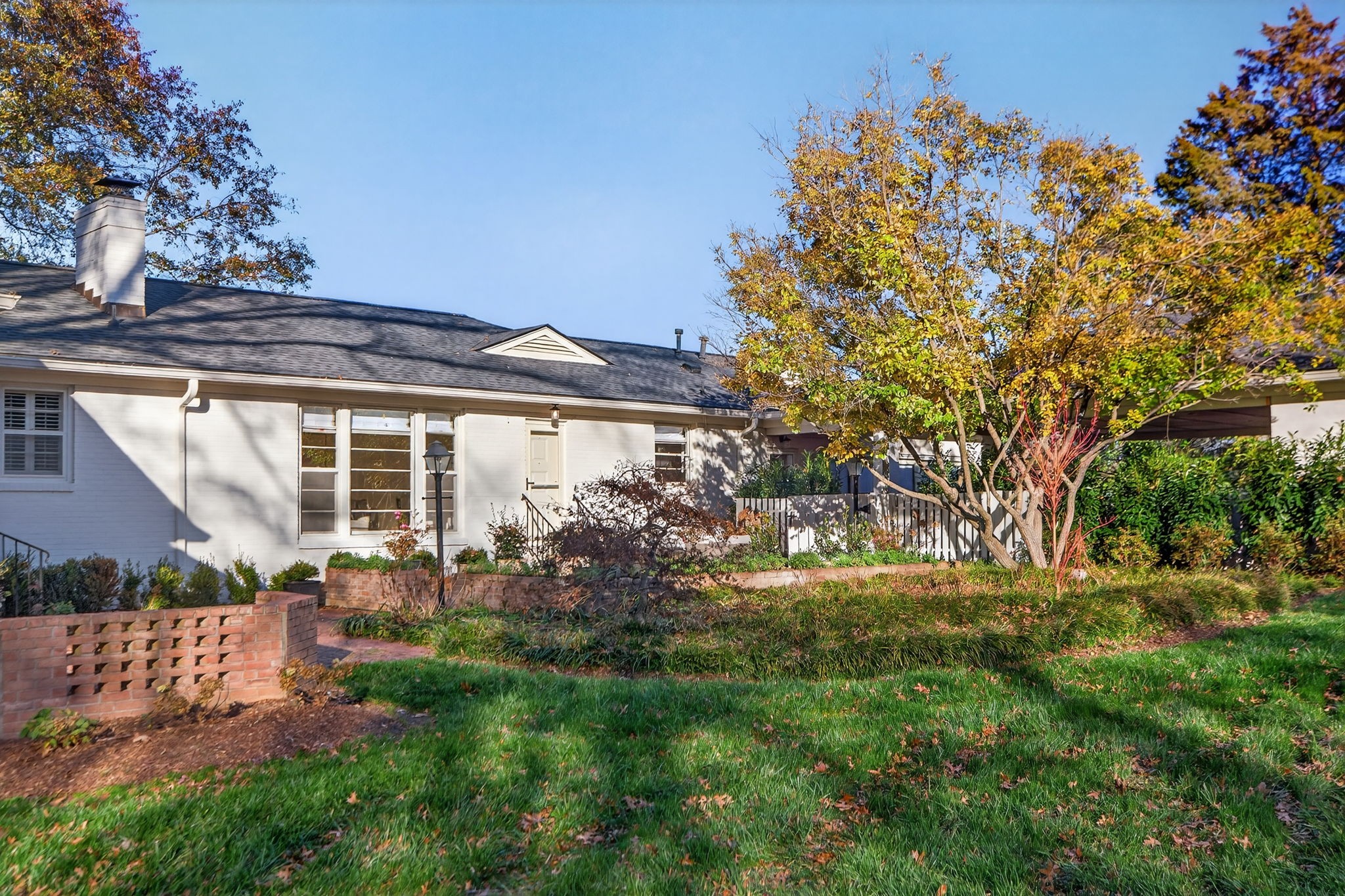 1209 Tyne Blvd
