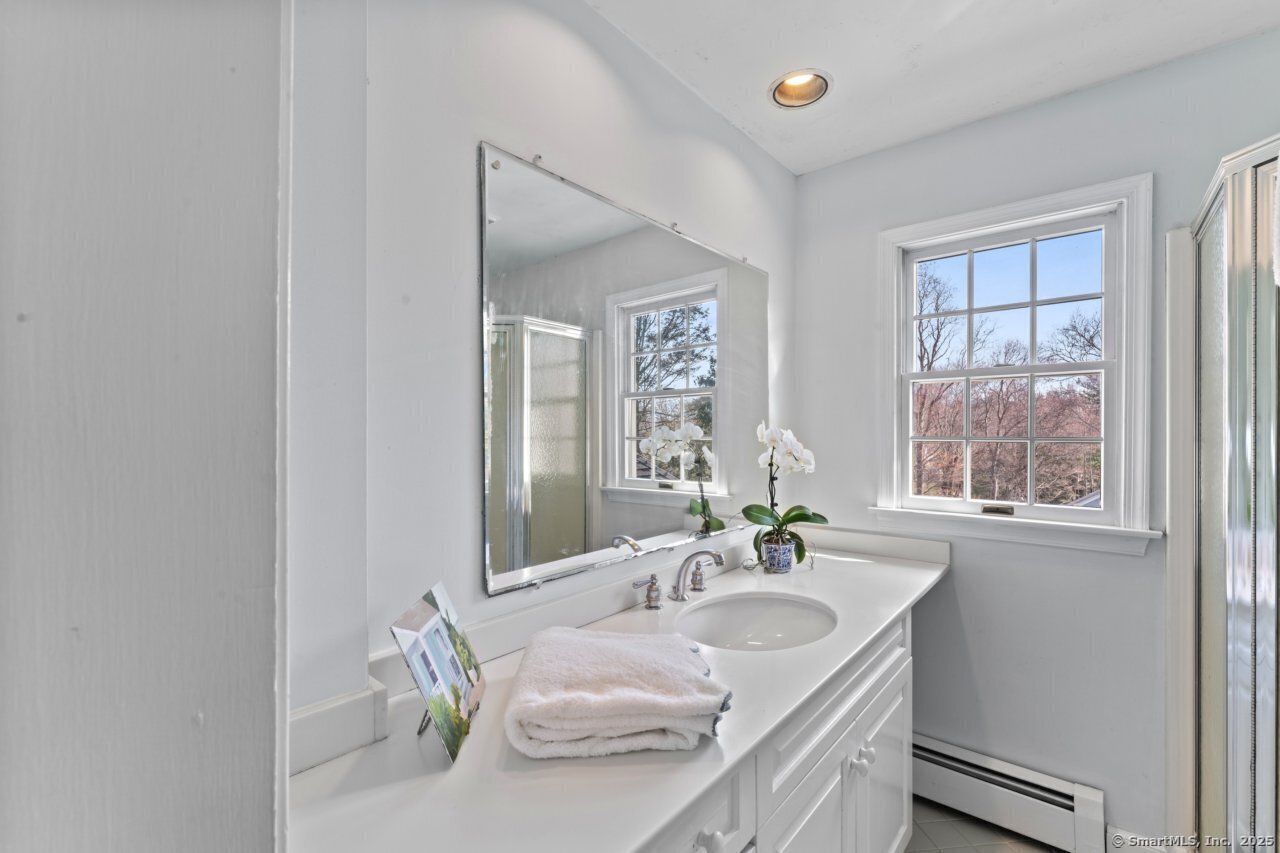14 Knollwood Drive