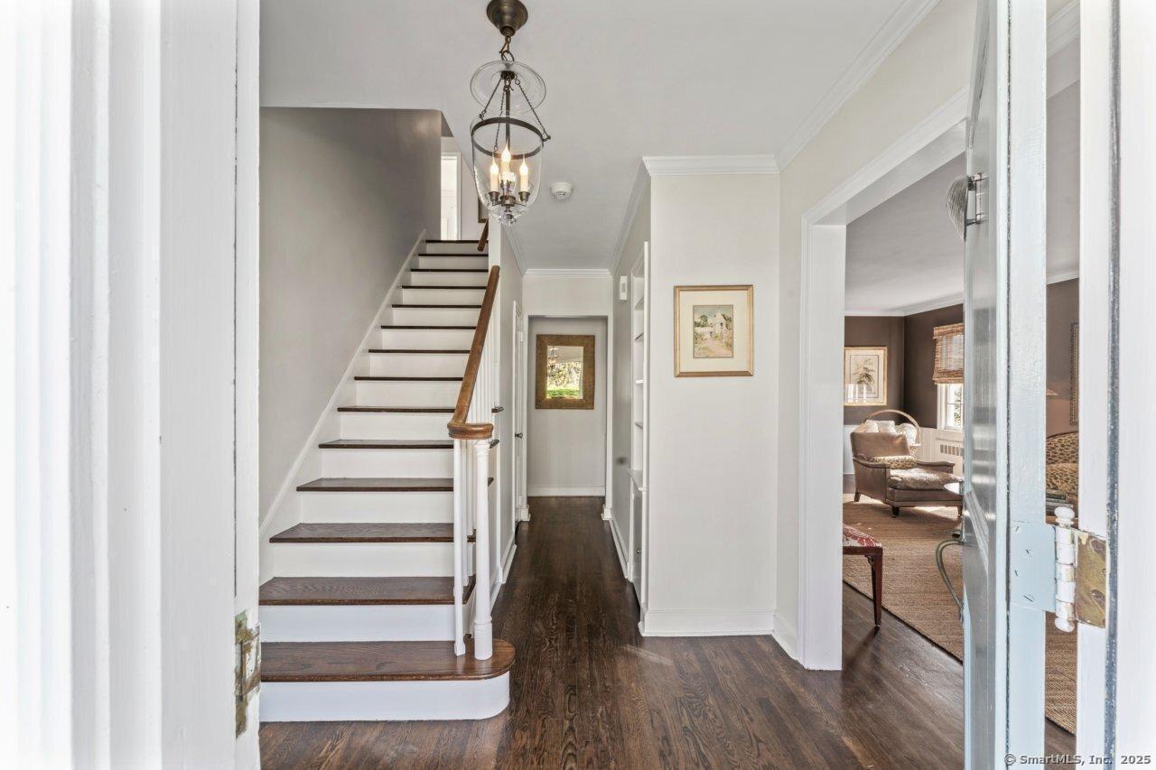 14 Knollwood Drive