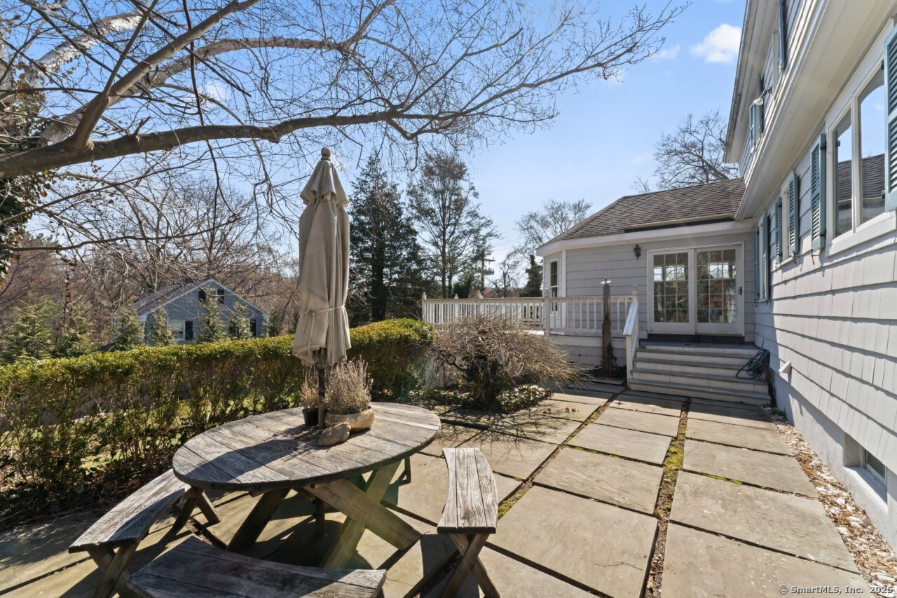 14 Knollwood Drive
