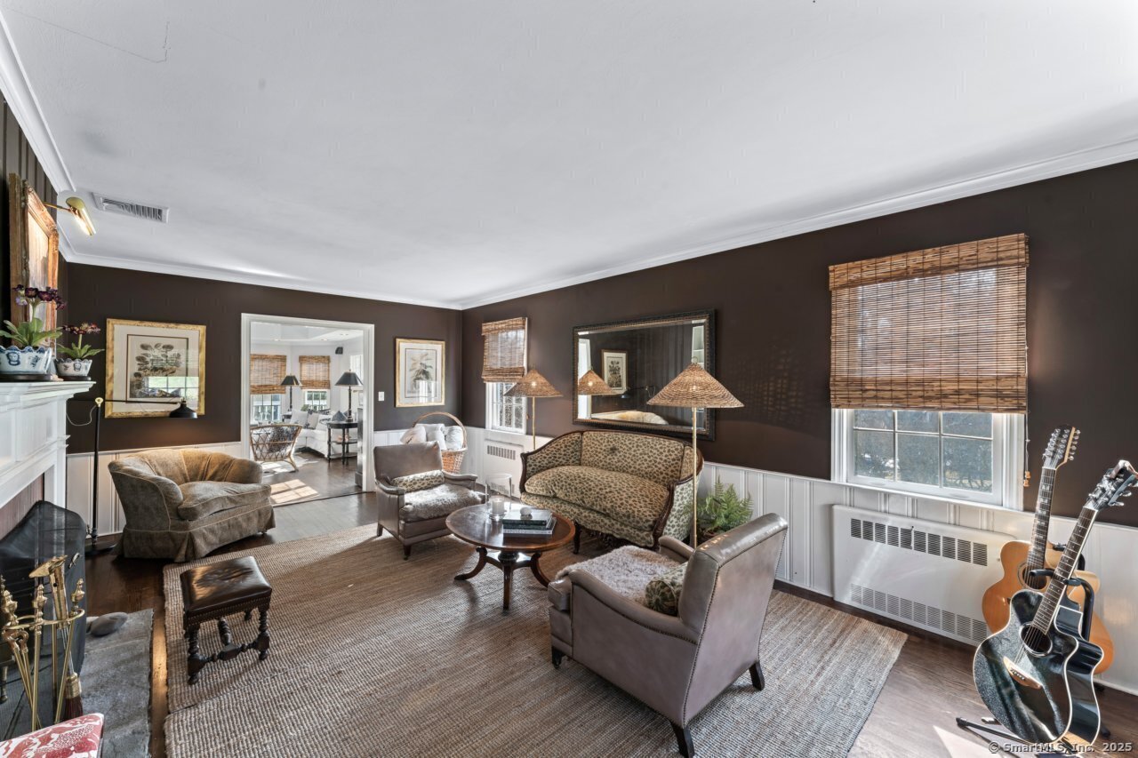14 Knollwood Drive