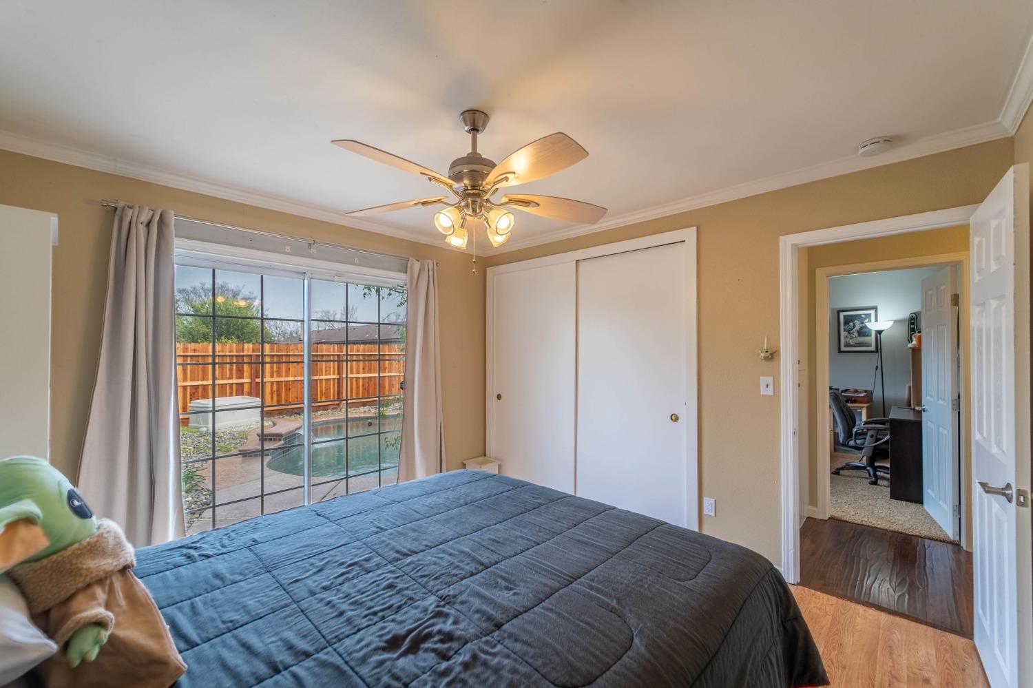 3037 Fredricksburg Way