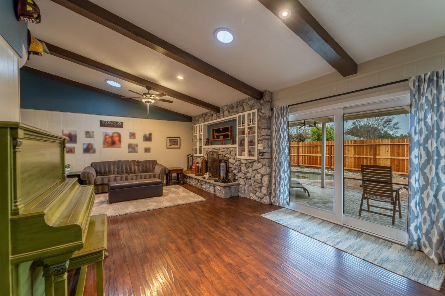 3037 Fredricksburg Way