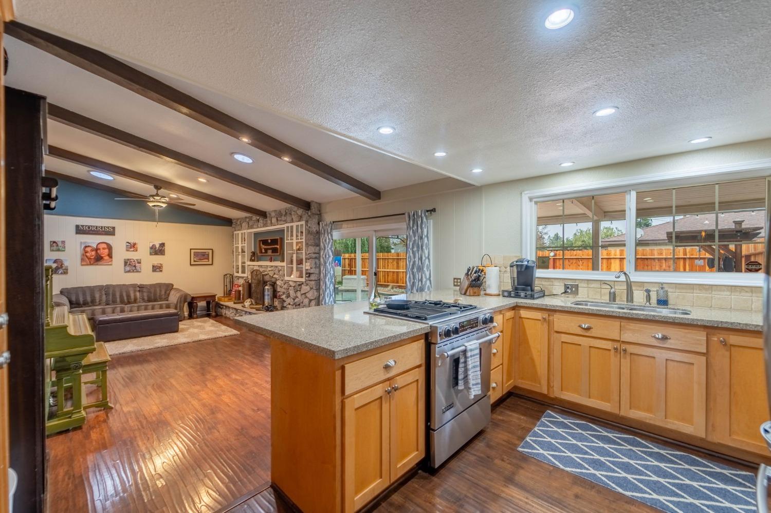 3037 Fredricksburg Way