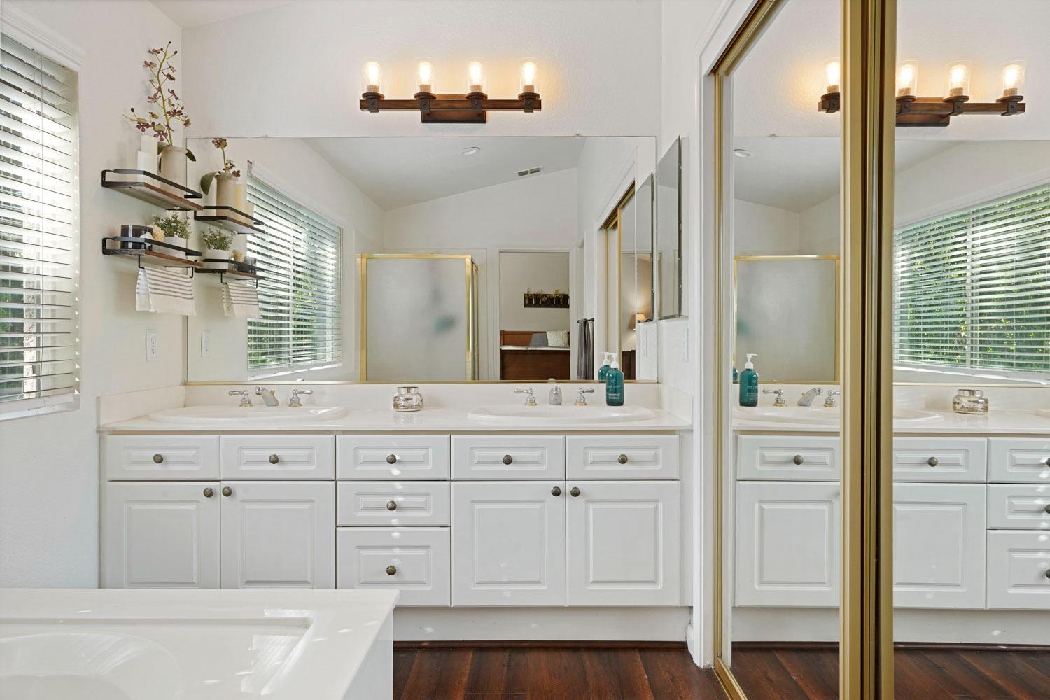 4243 Pinehurst Circle