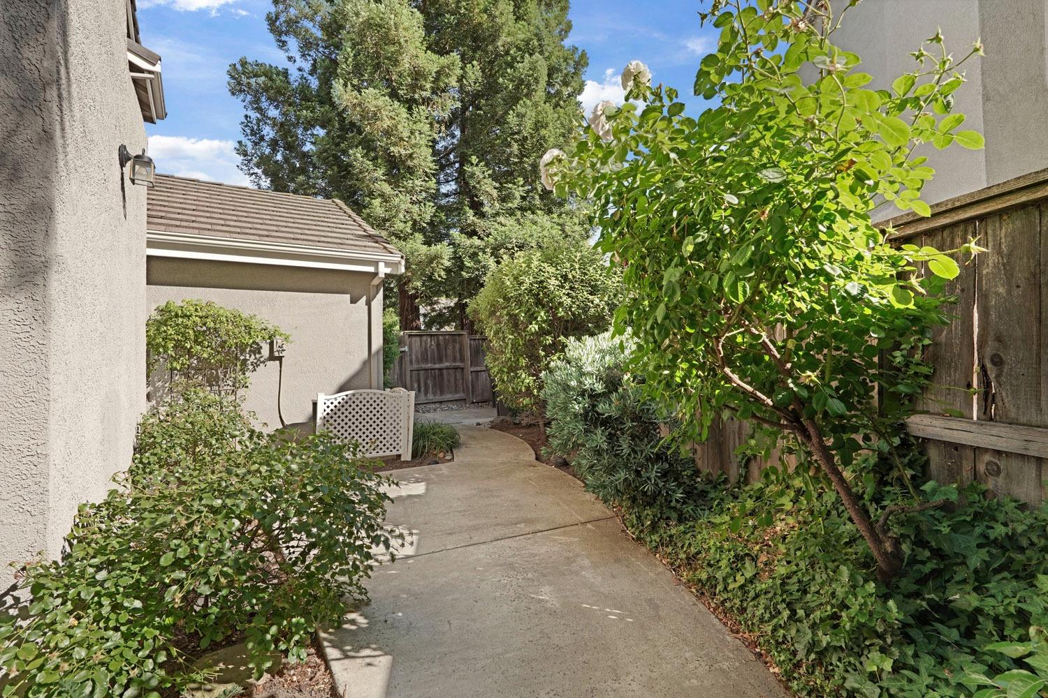 4243 Pinehurst Circle