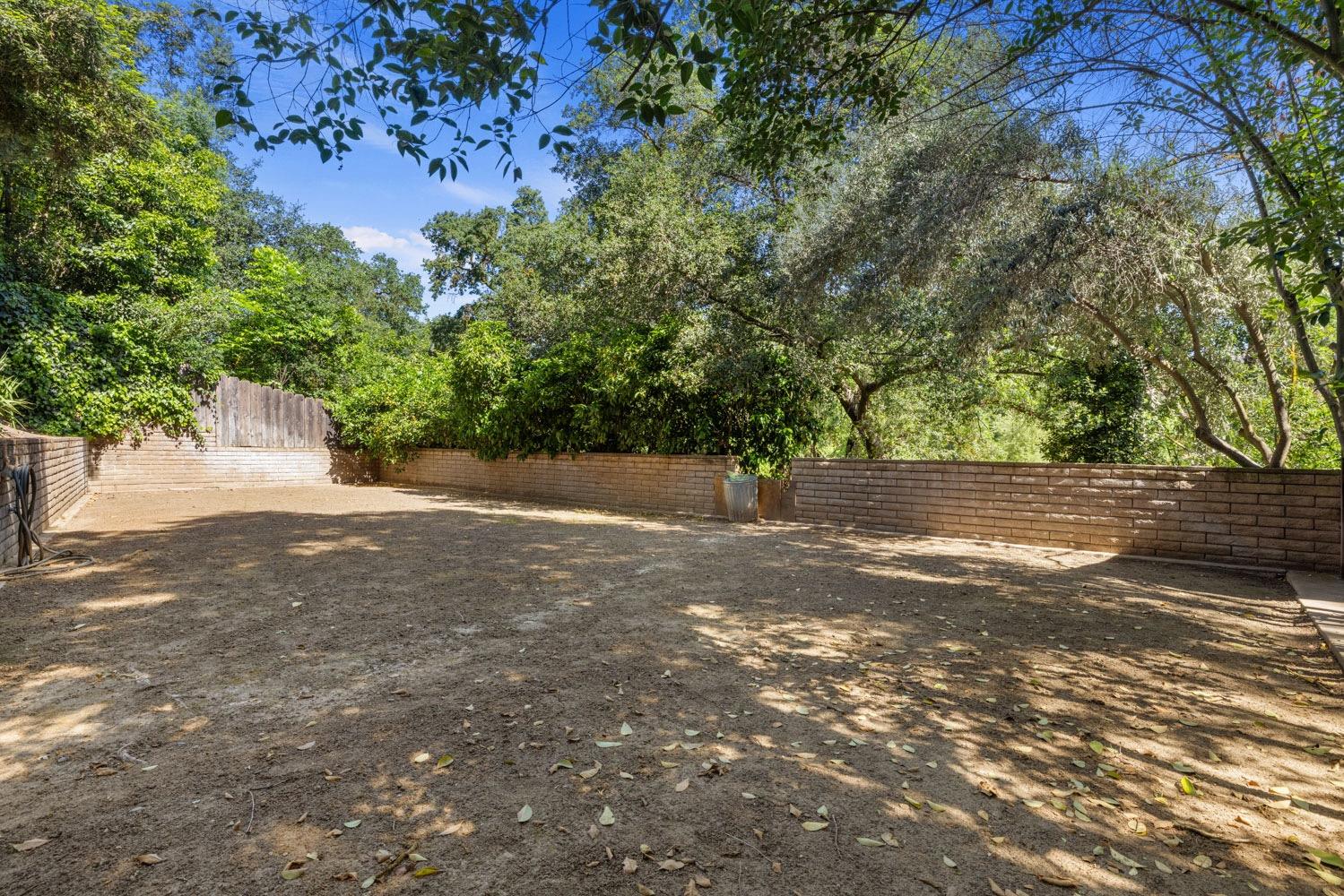 2509 Edgebrook Drive