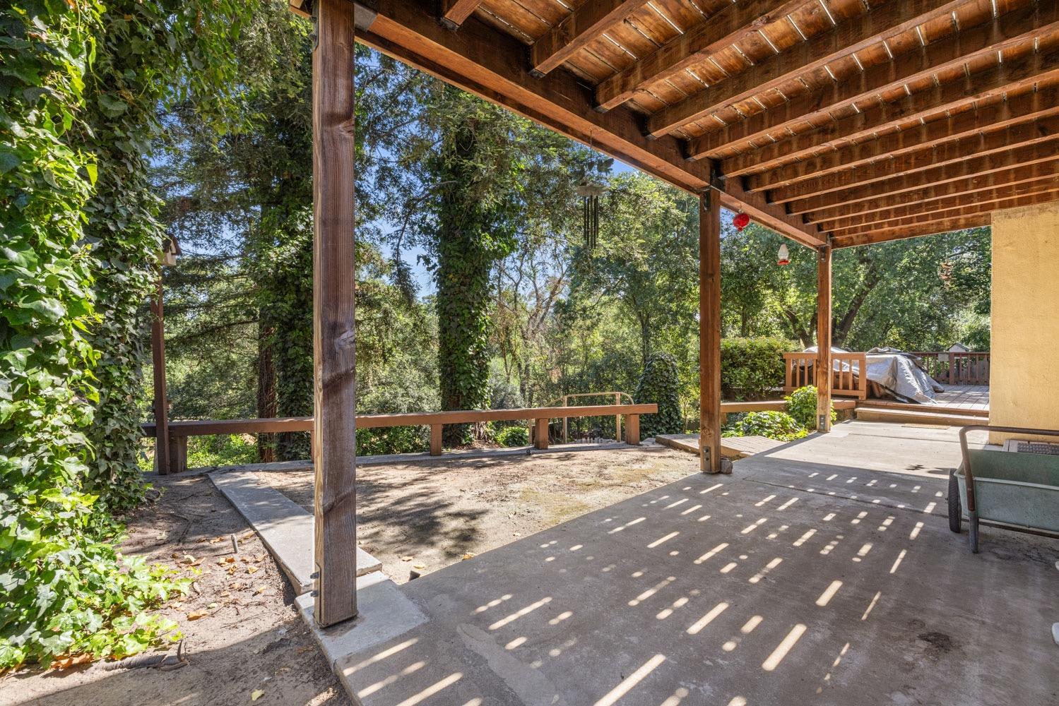 2509 Edgebrook Drive