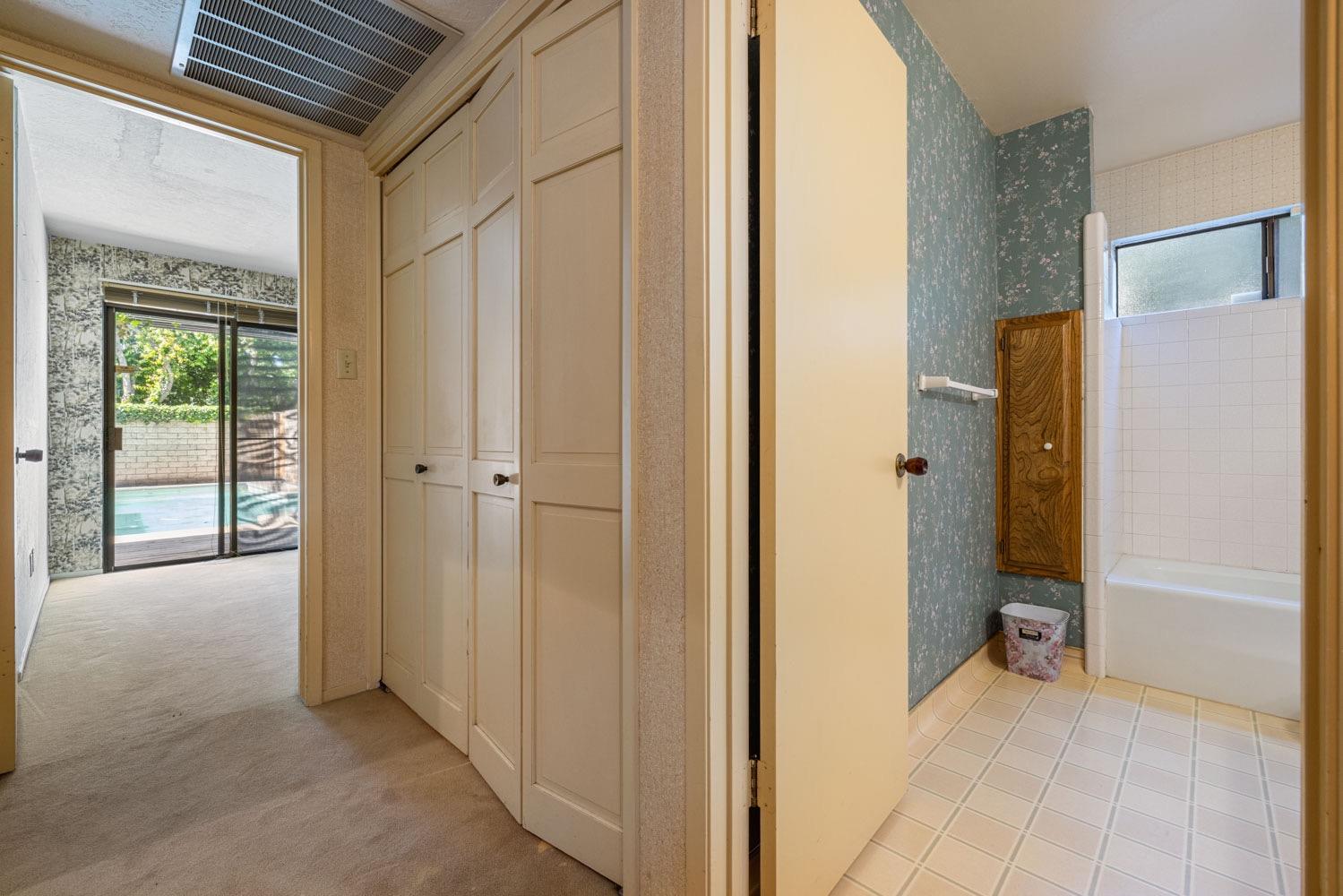 2509 Edgebrook Drive