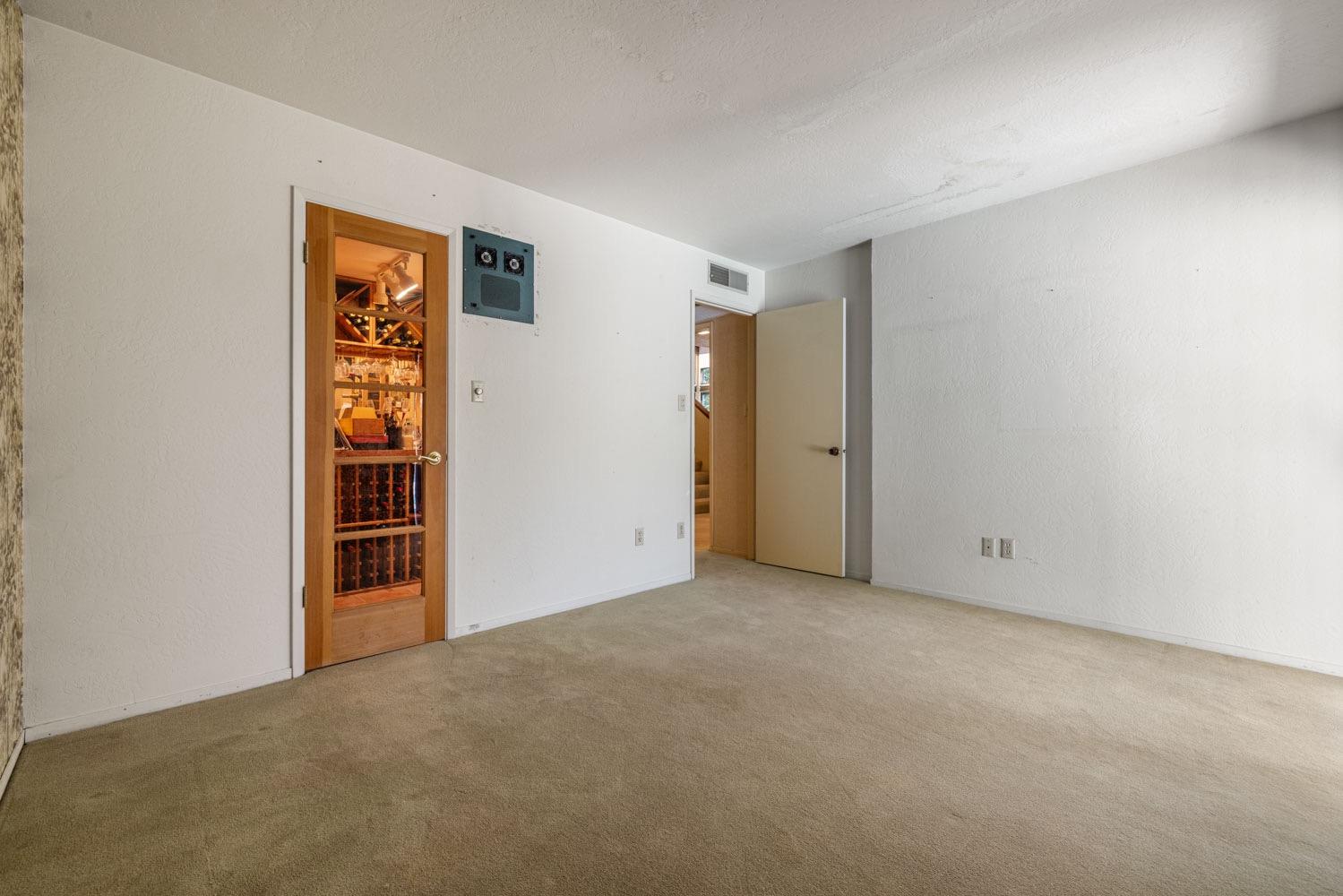 2509 Edgebrook Drive