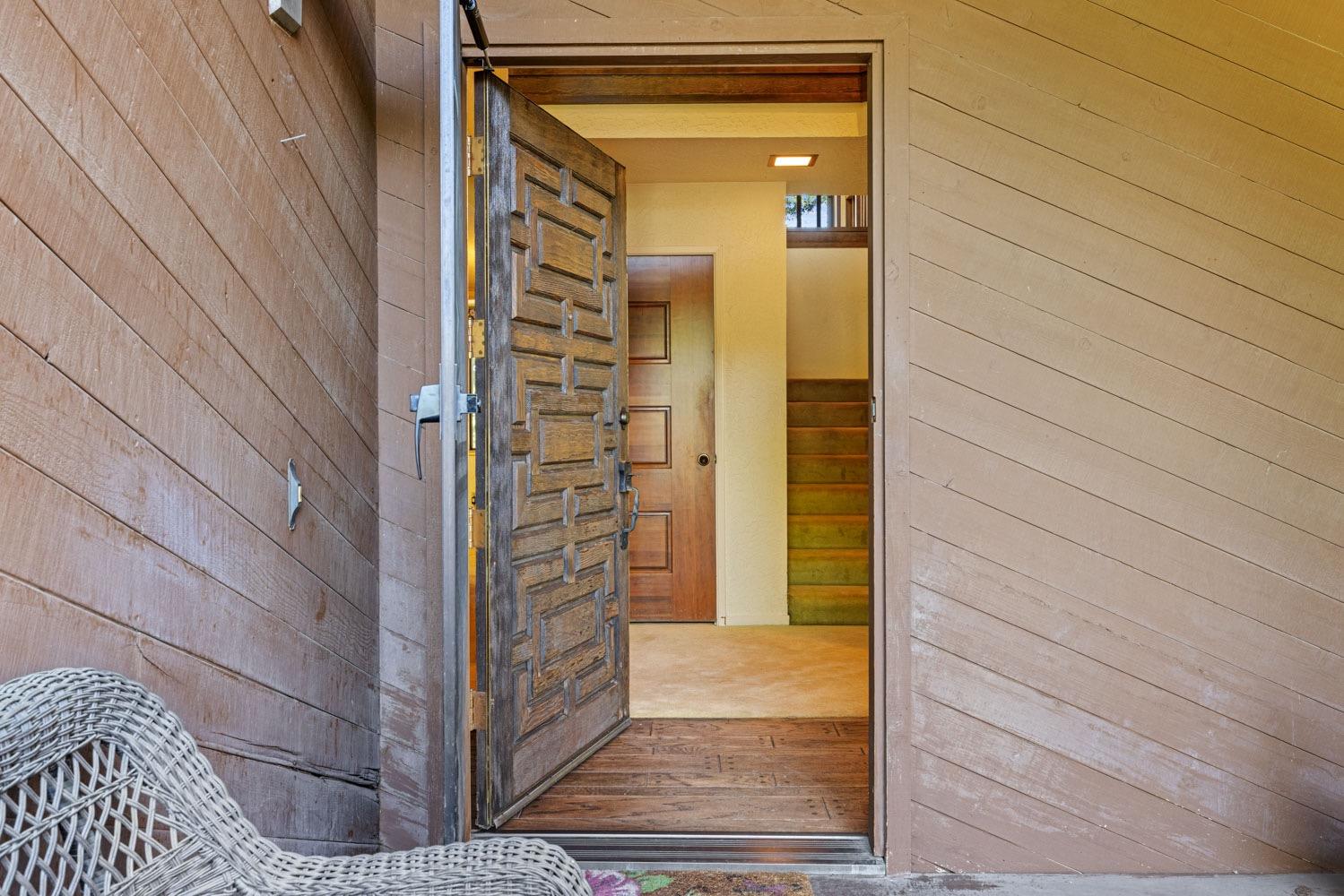 2509 Edgebrook Drive