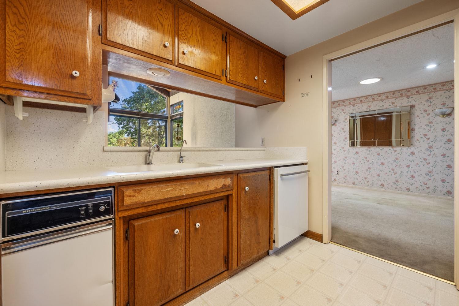 2509 Edgebrook Drive