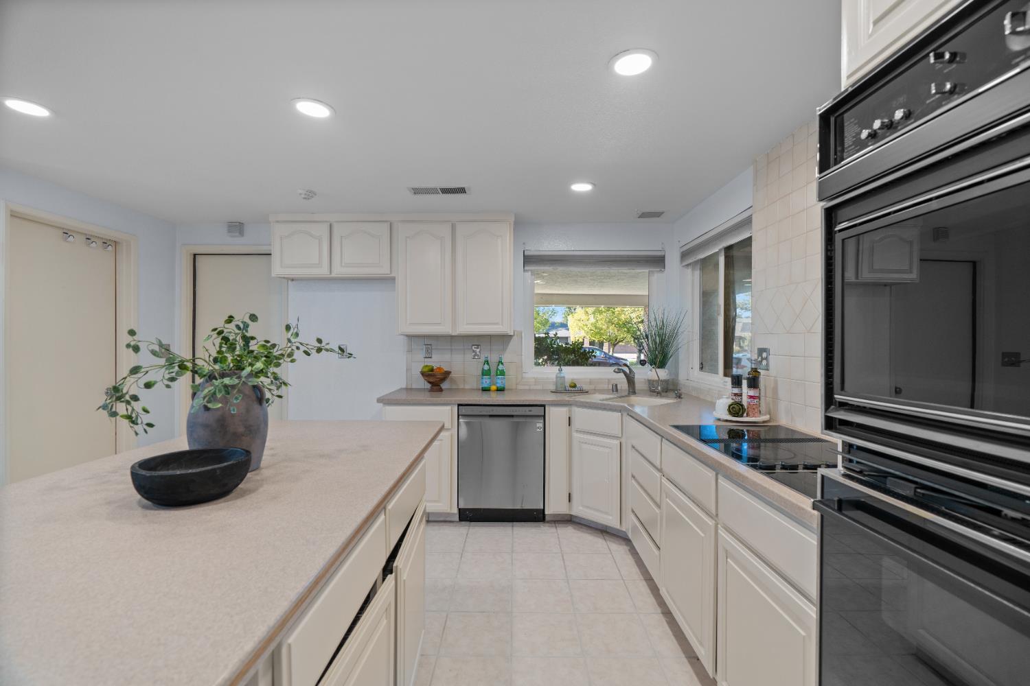 5323 Virtue Arc Drive