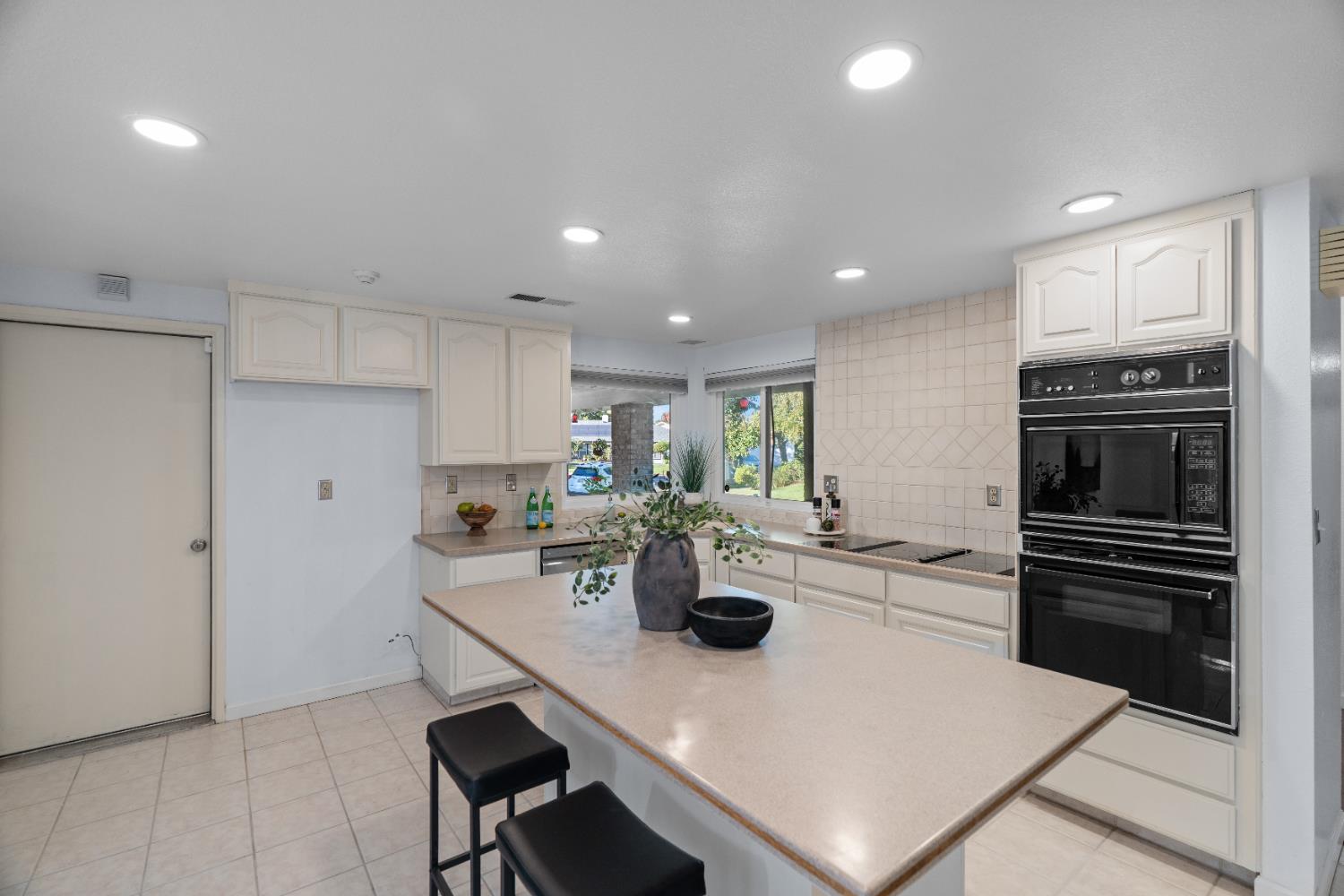 5323 Virtue Arc Drive