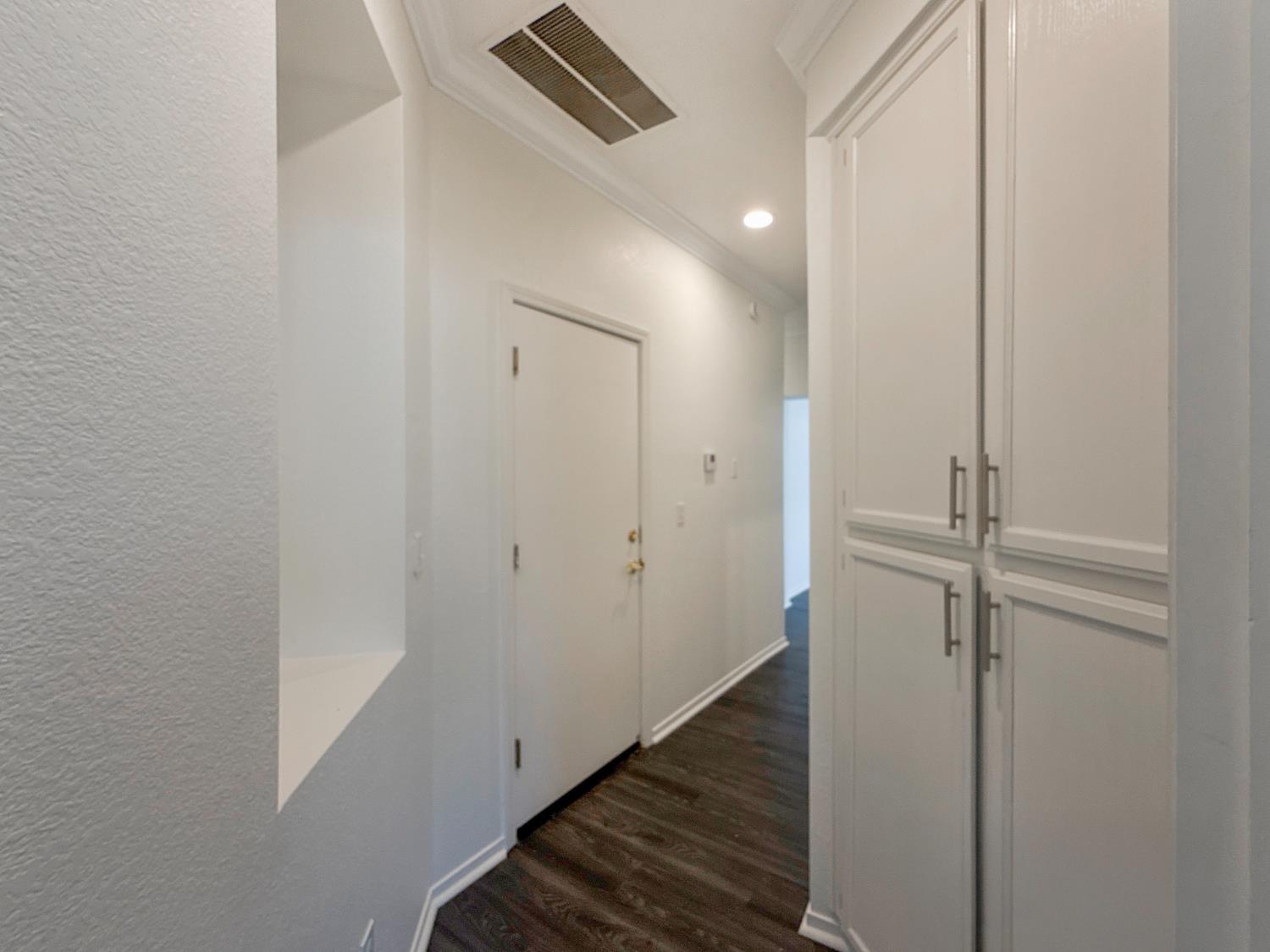 3027 Carousel Circle