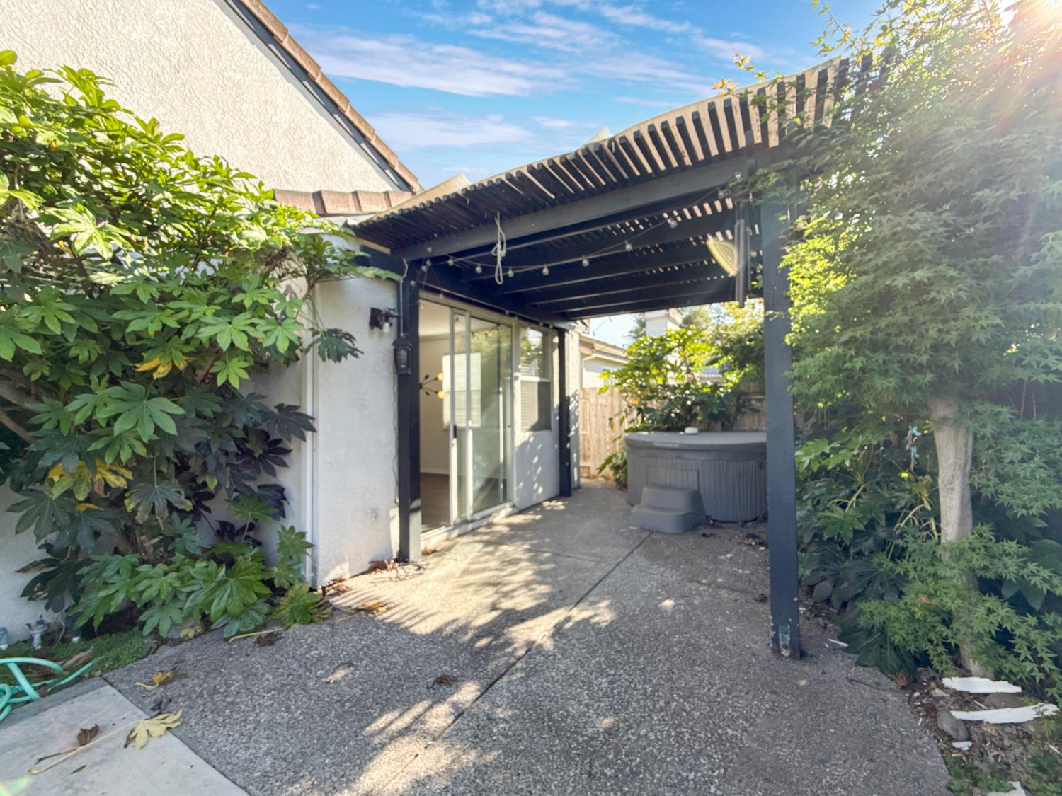 3027 Carousel Circle