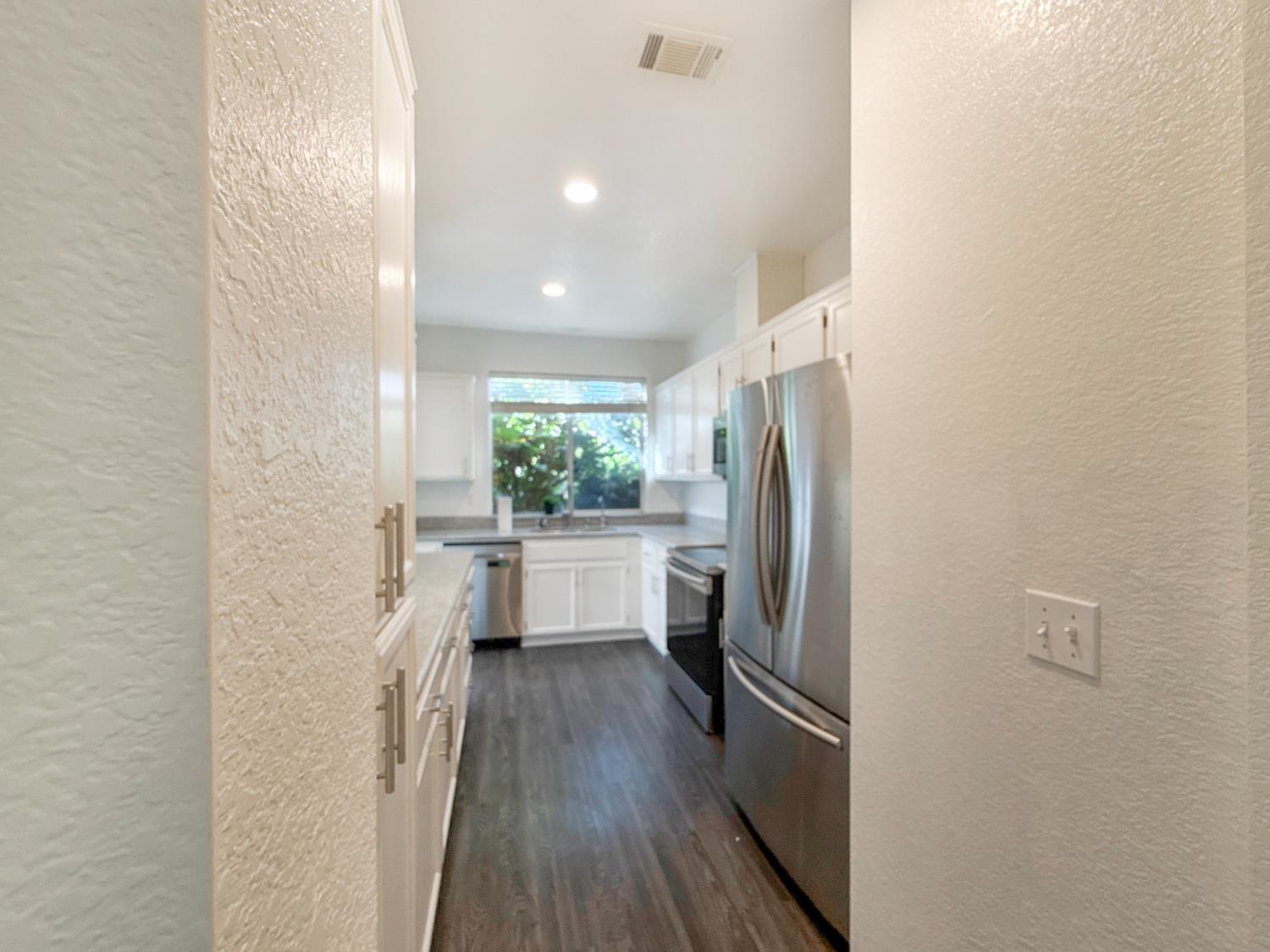 3027 Carousel Circle