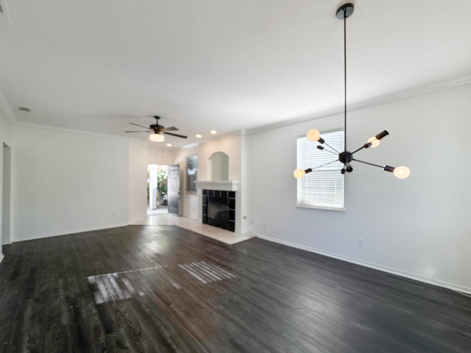3027 Carousel Circle