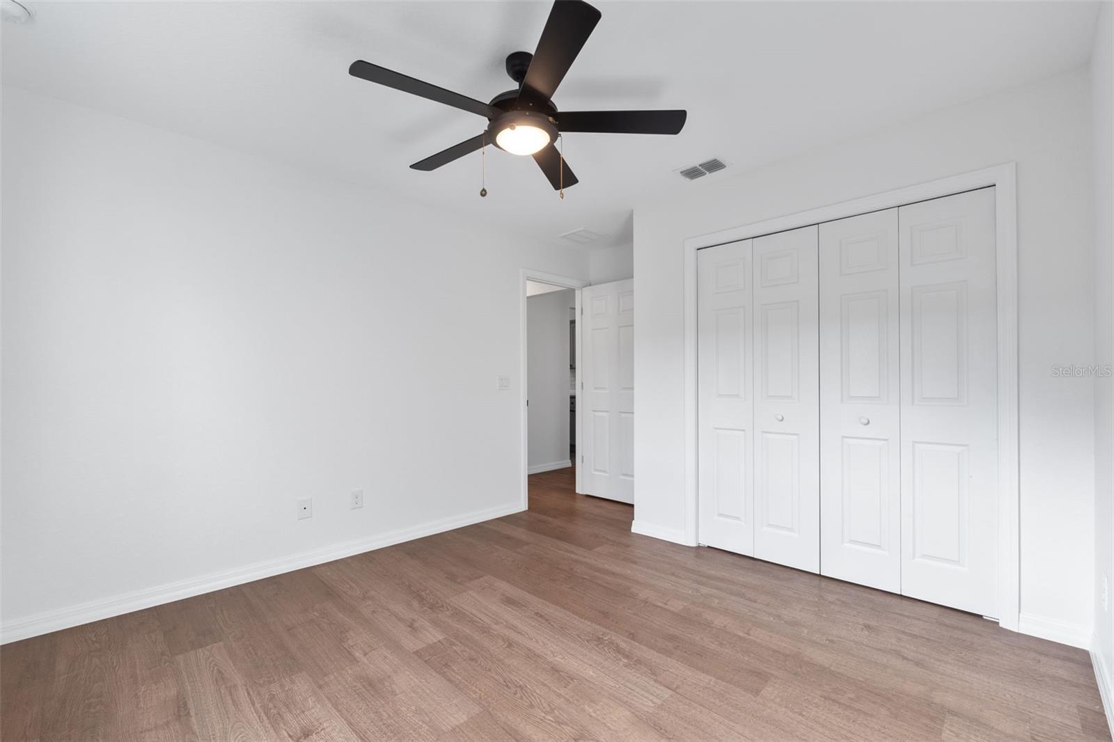 115 KNOLLWOOD DR