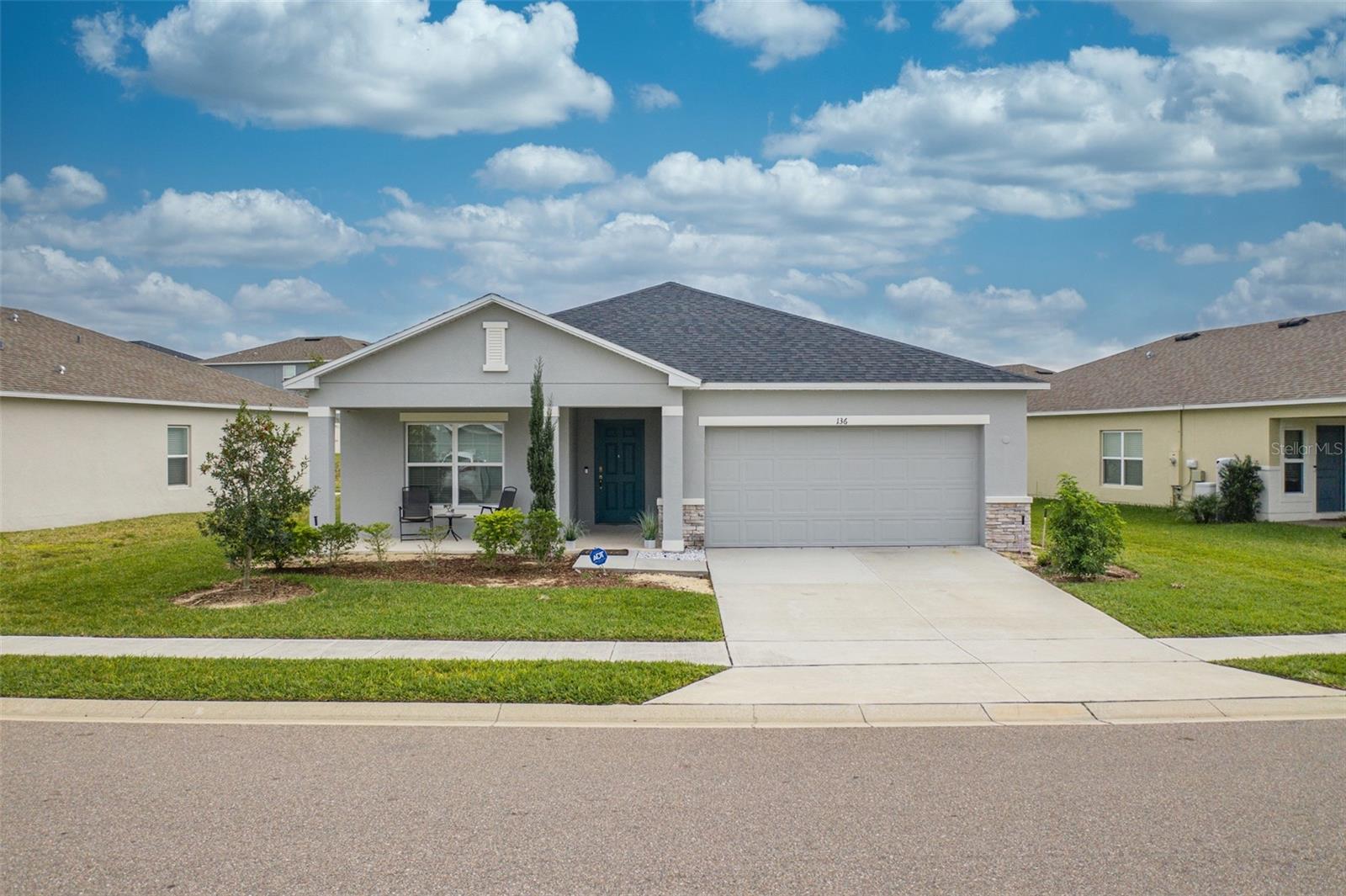 136 HAMLET LOOP