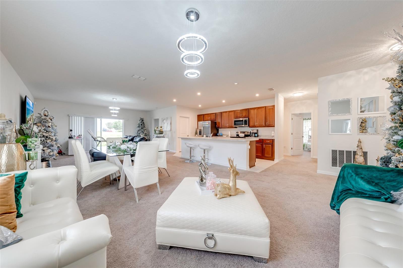 136 HAMLET LOOP